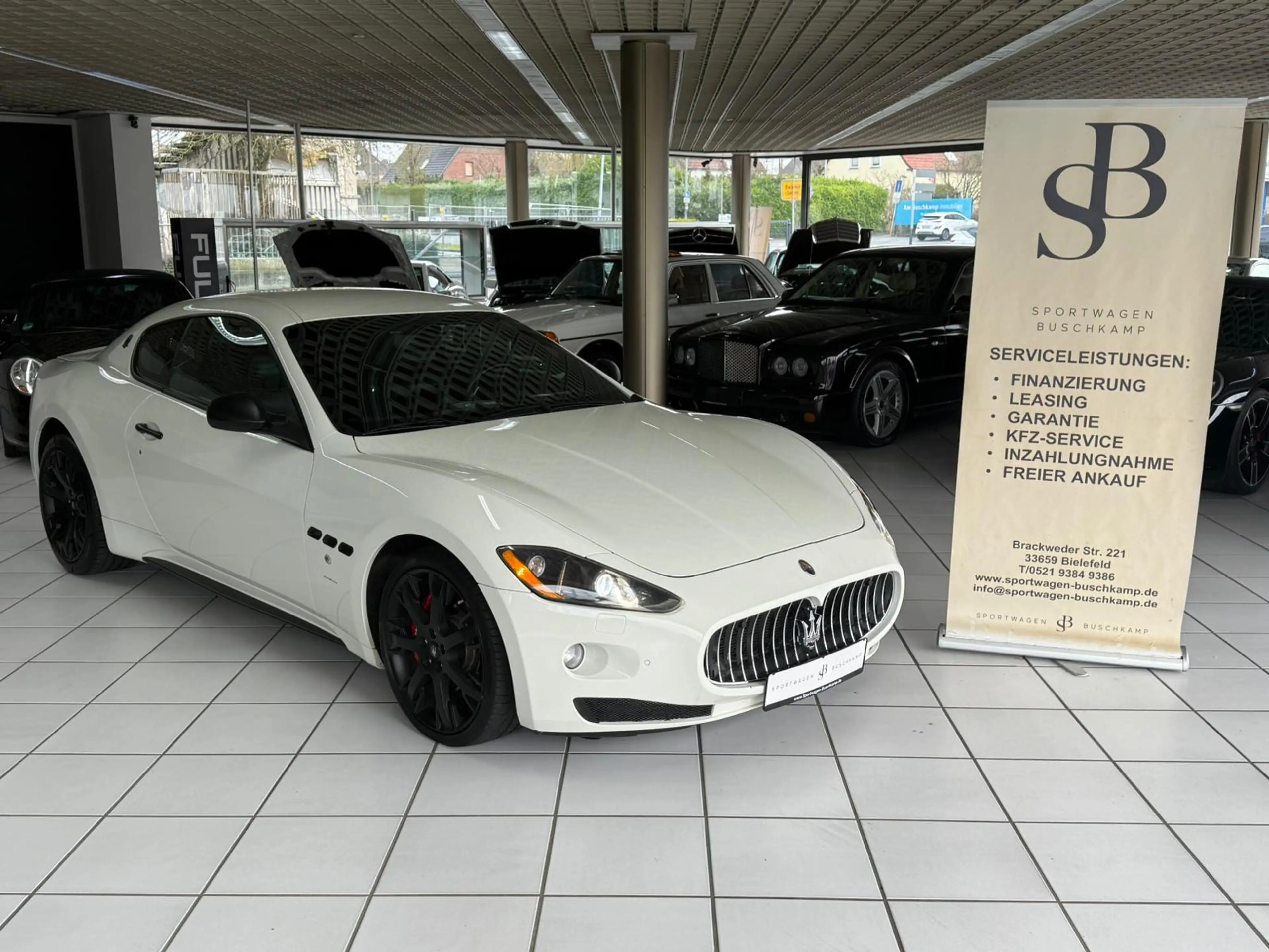 Maserati GranTurismo S 4.7 V8 DEUTSCH 20LM BI-XENON PDC