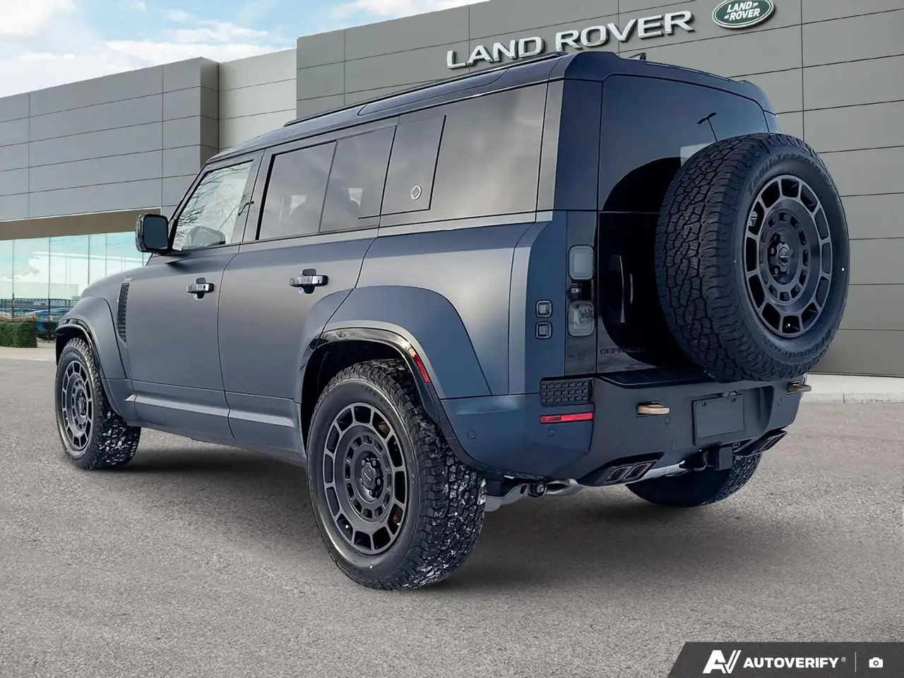 Land Rover Defender снимка Land Rover Defender