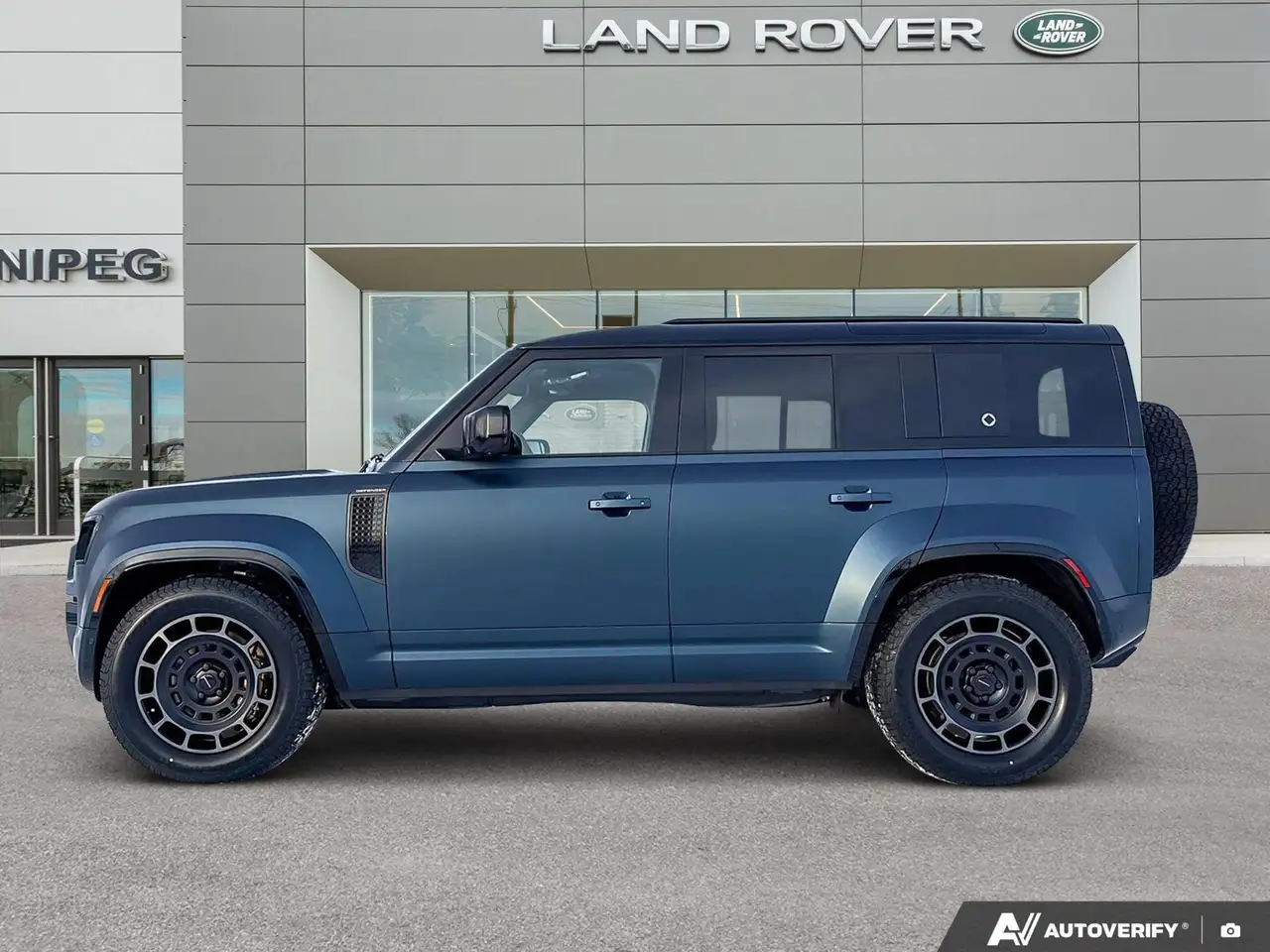 Land Rover Defender снимка Land Rover Defender
