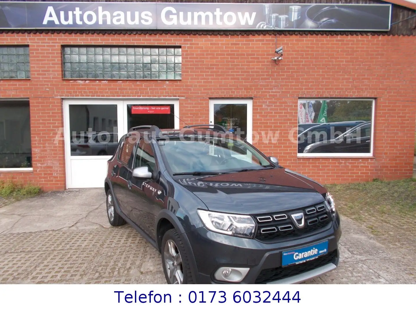Dacia Sandero II Stepway Prestige  Automatik Grau - 1