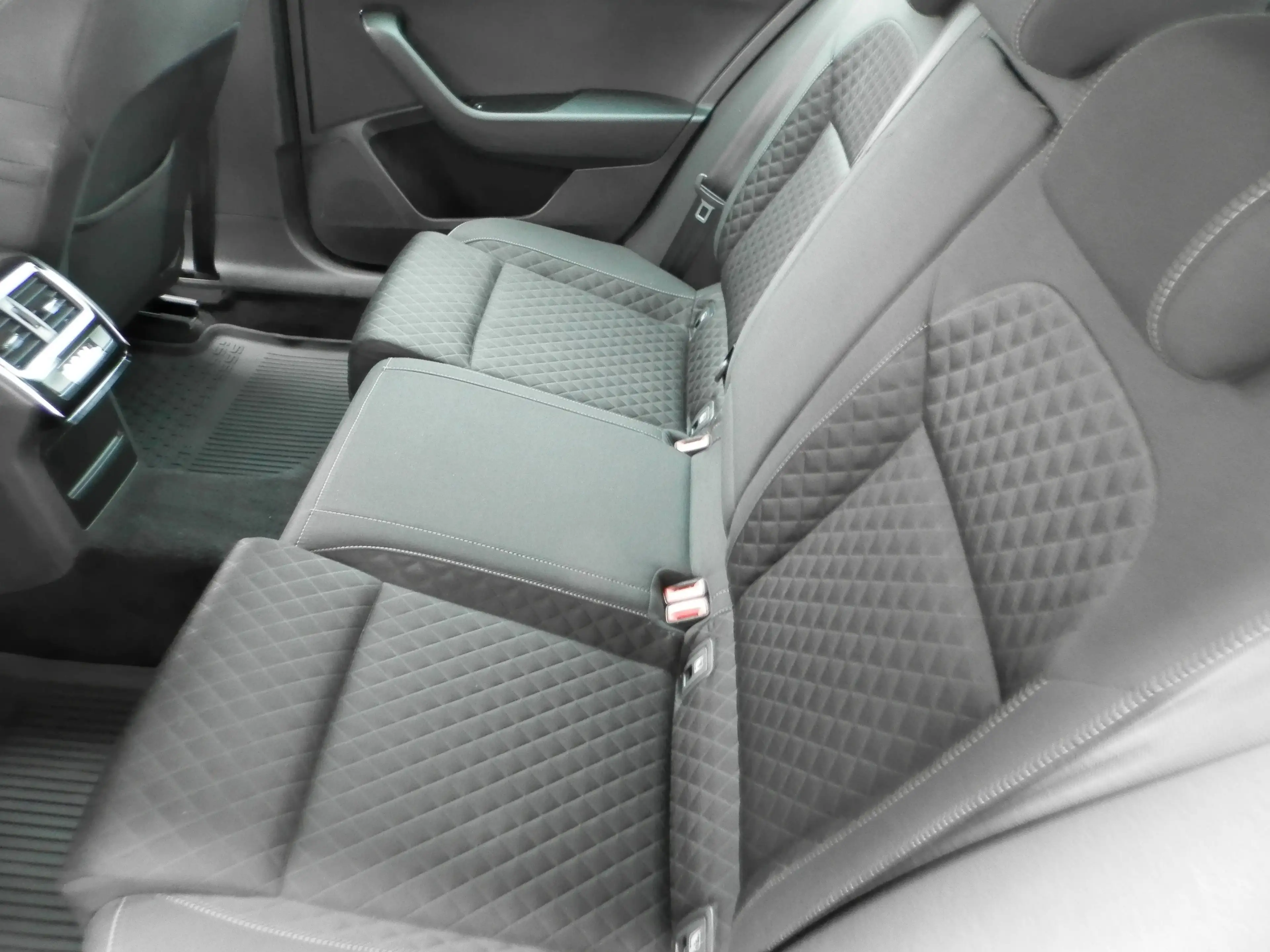 Skoda Superb Ambition — photo 9
