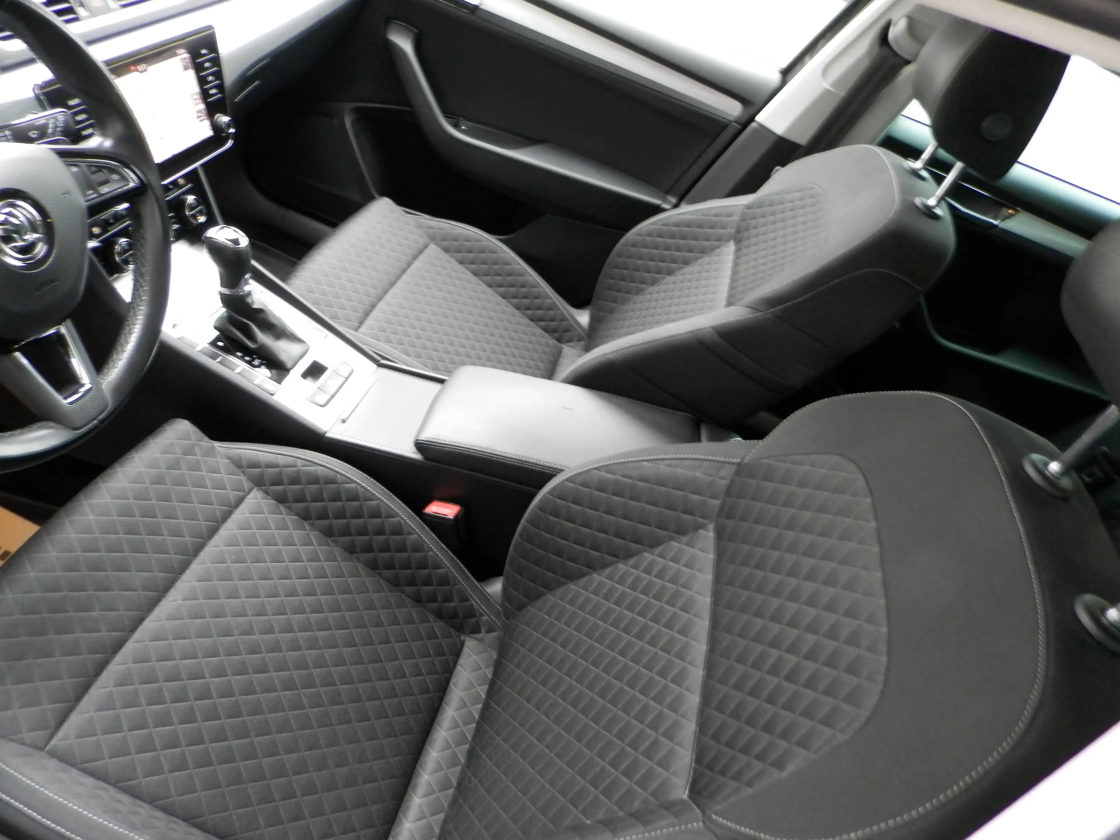 Skoda Superb Ambition — photo 8