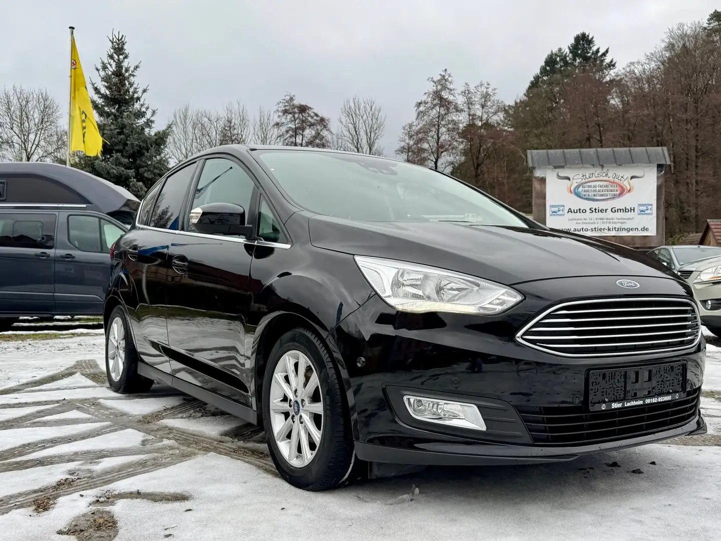 Ford C-Max Familienliebling mit Herz, Komfort & Hightech Schwarz - 2