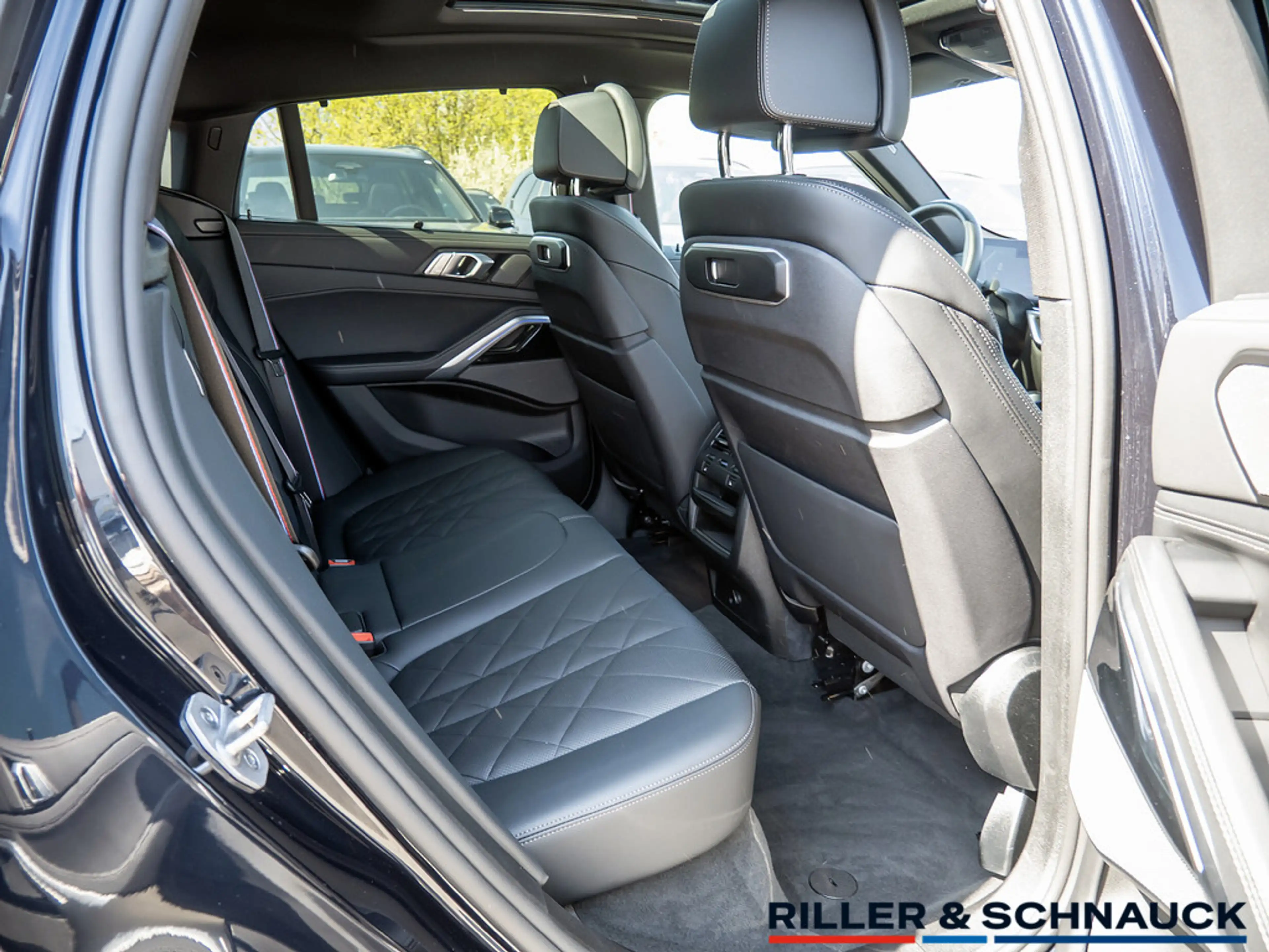 BMW X6 xDrive 30d M-Sport Pro ACC 360° AKTIVSITZE — photo 8