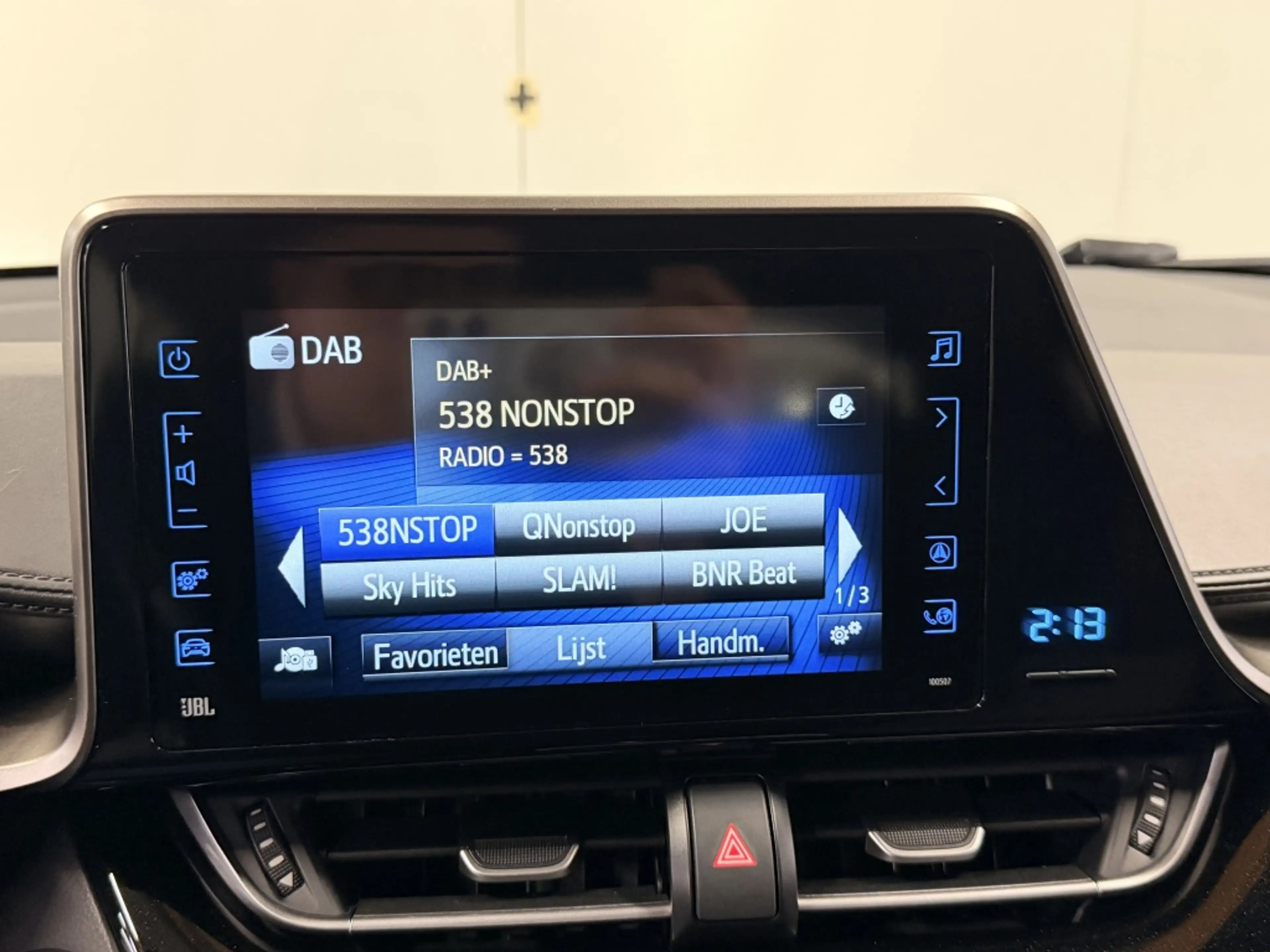 Toyota C-HR 1.8 Hybrid Style — photo 27
