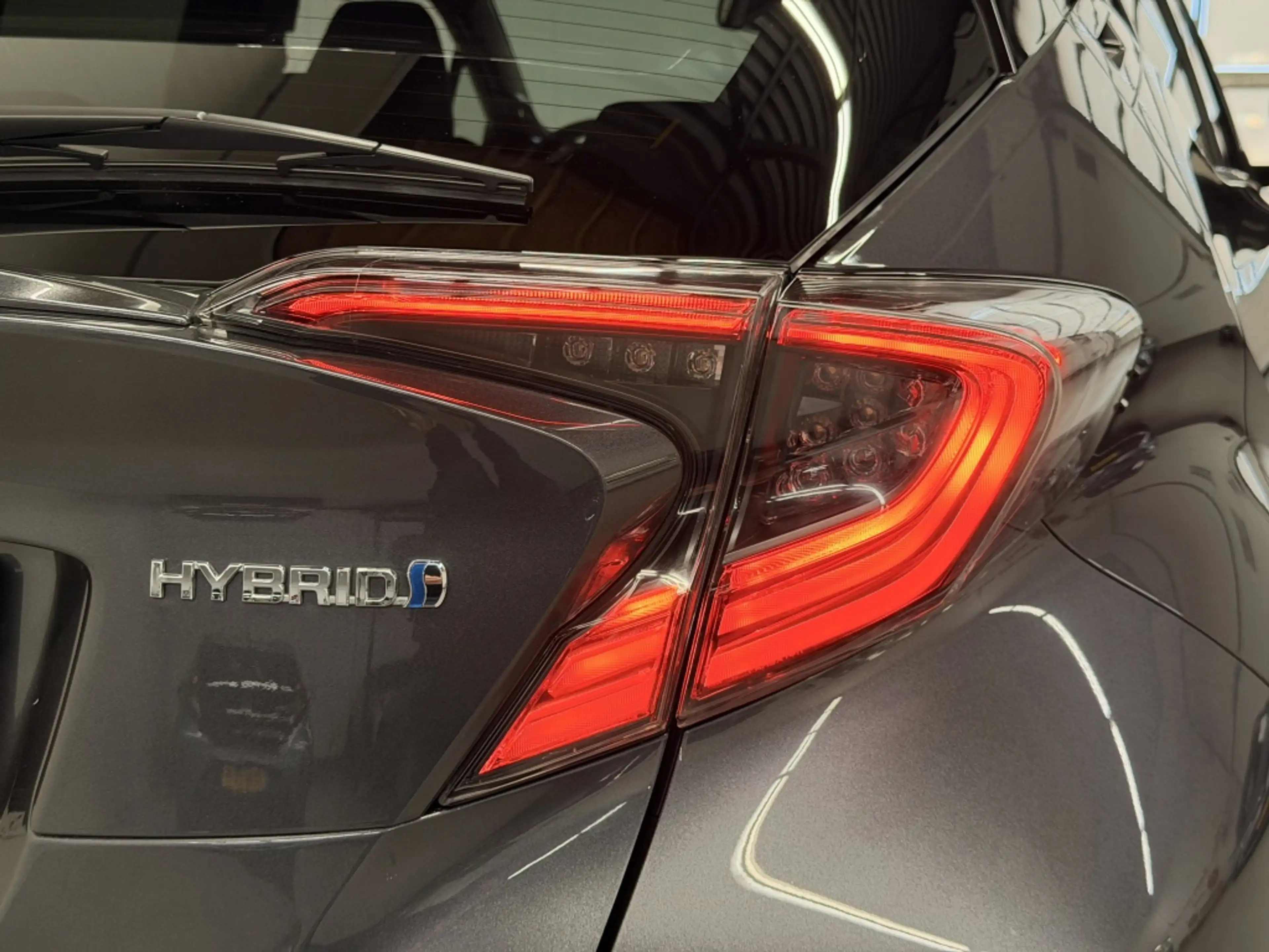 Toyota C-HR 1.8 Hybrid Style — photo 13