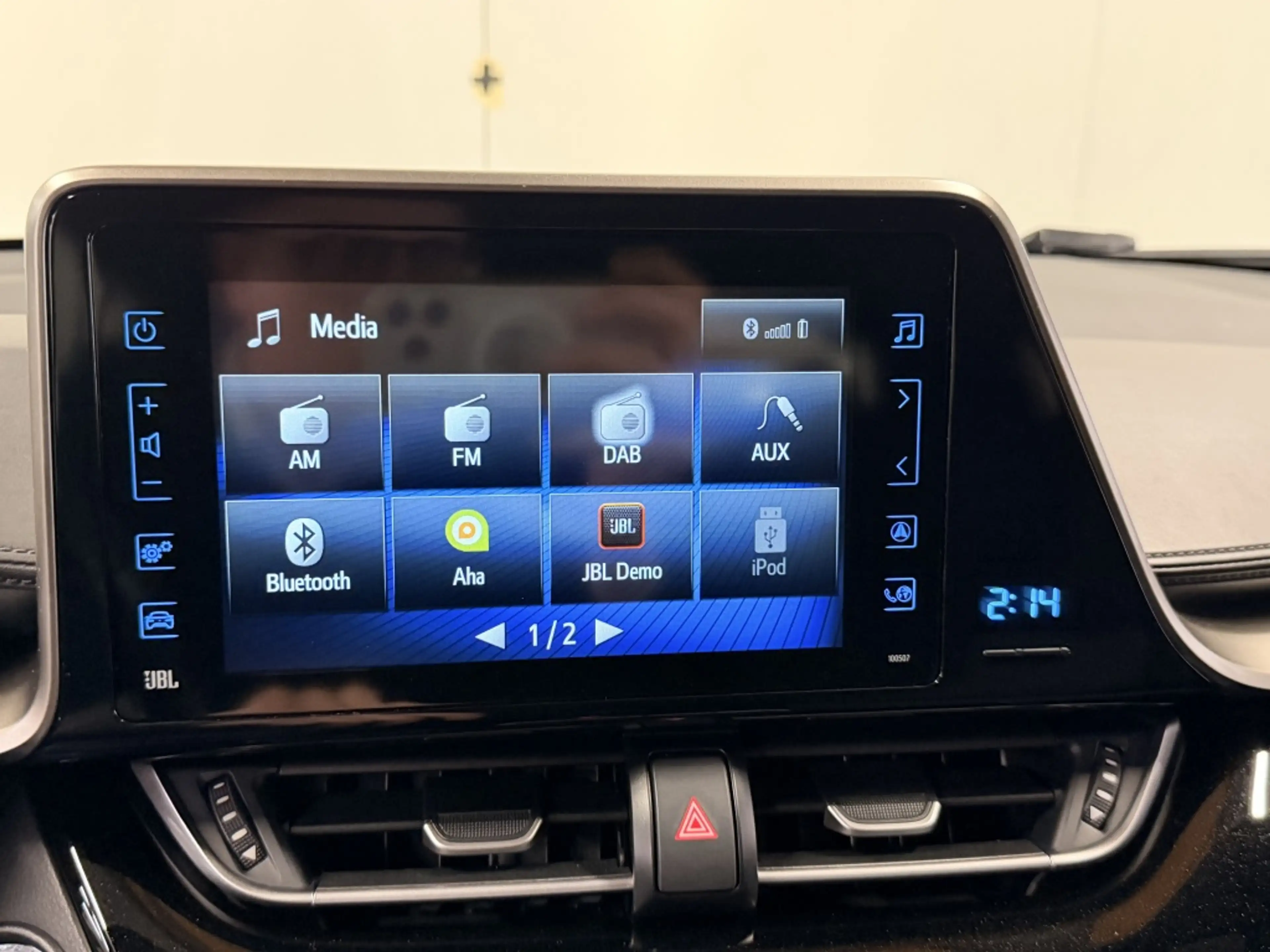 Toyota C-HR 1.8 Hybrid Style — photo 32