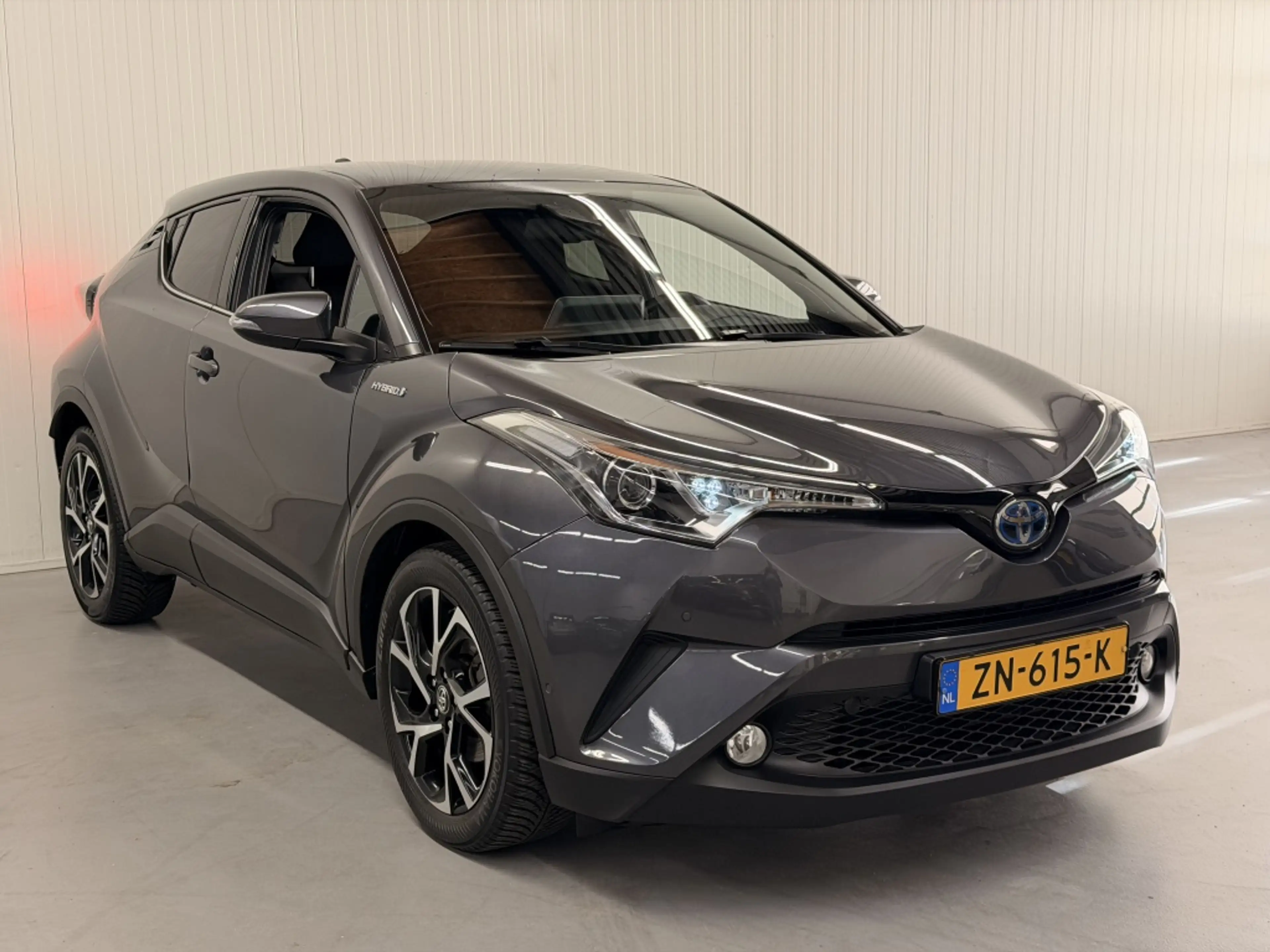 Toyota C-HR 1.8 Hybrid Style — photo 8