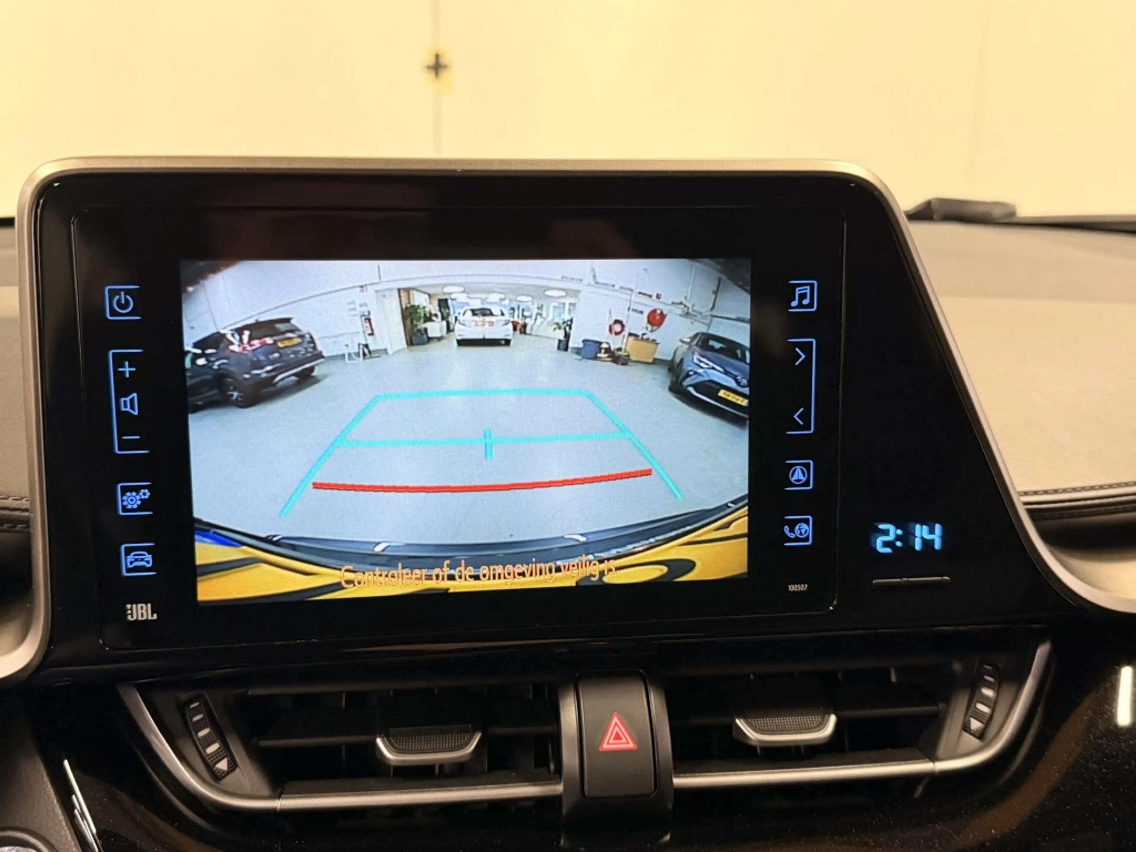 Toyota C-HR 1.8 Hybrid Style — photo 31