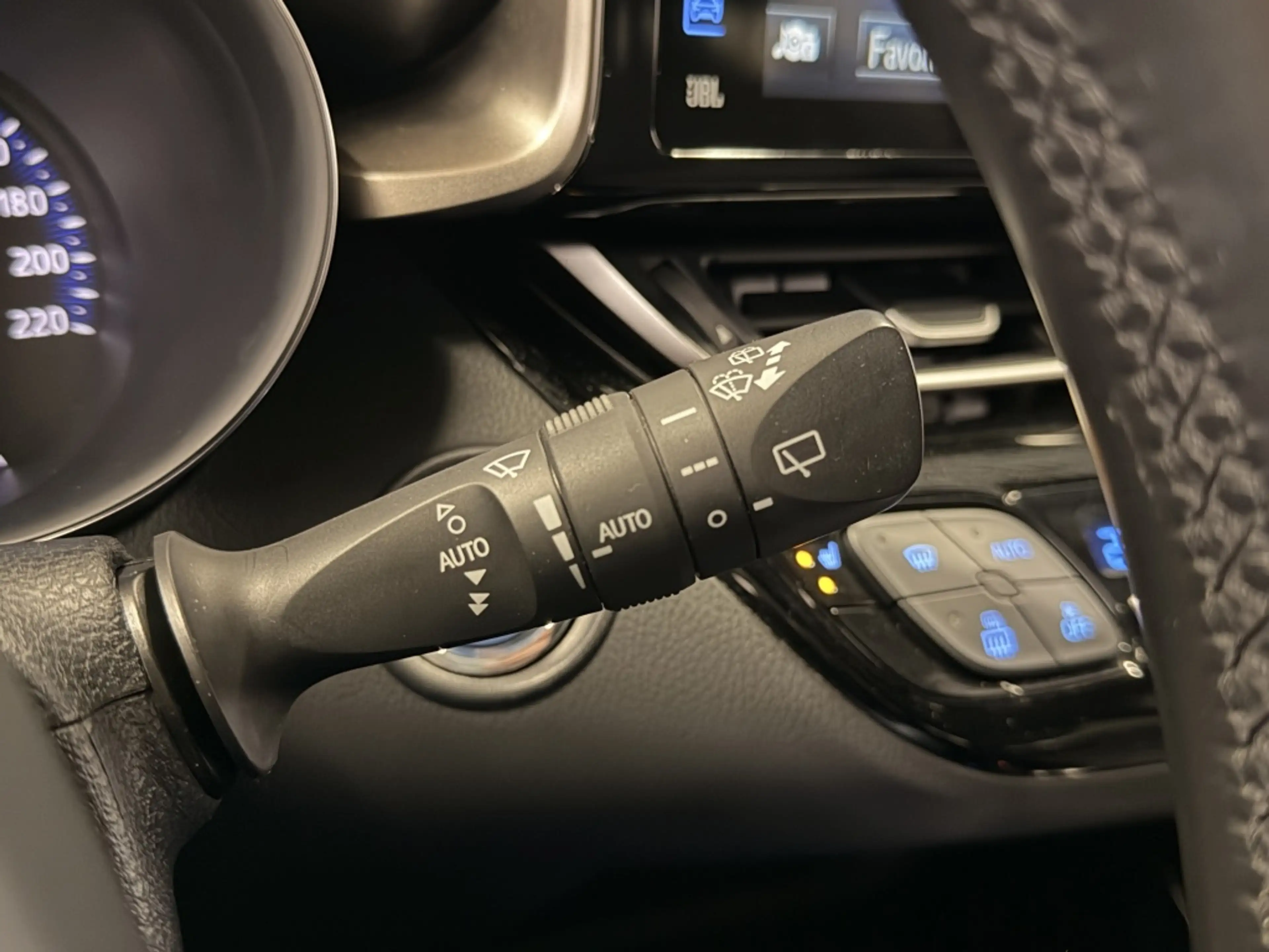 Toyota C-HR 1.8 Hybrid Style — photo 21