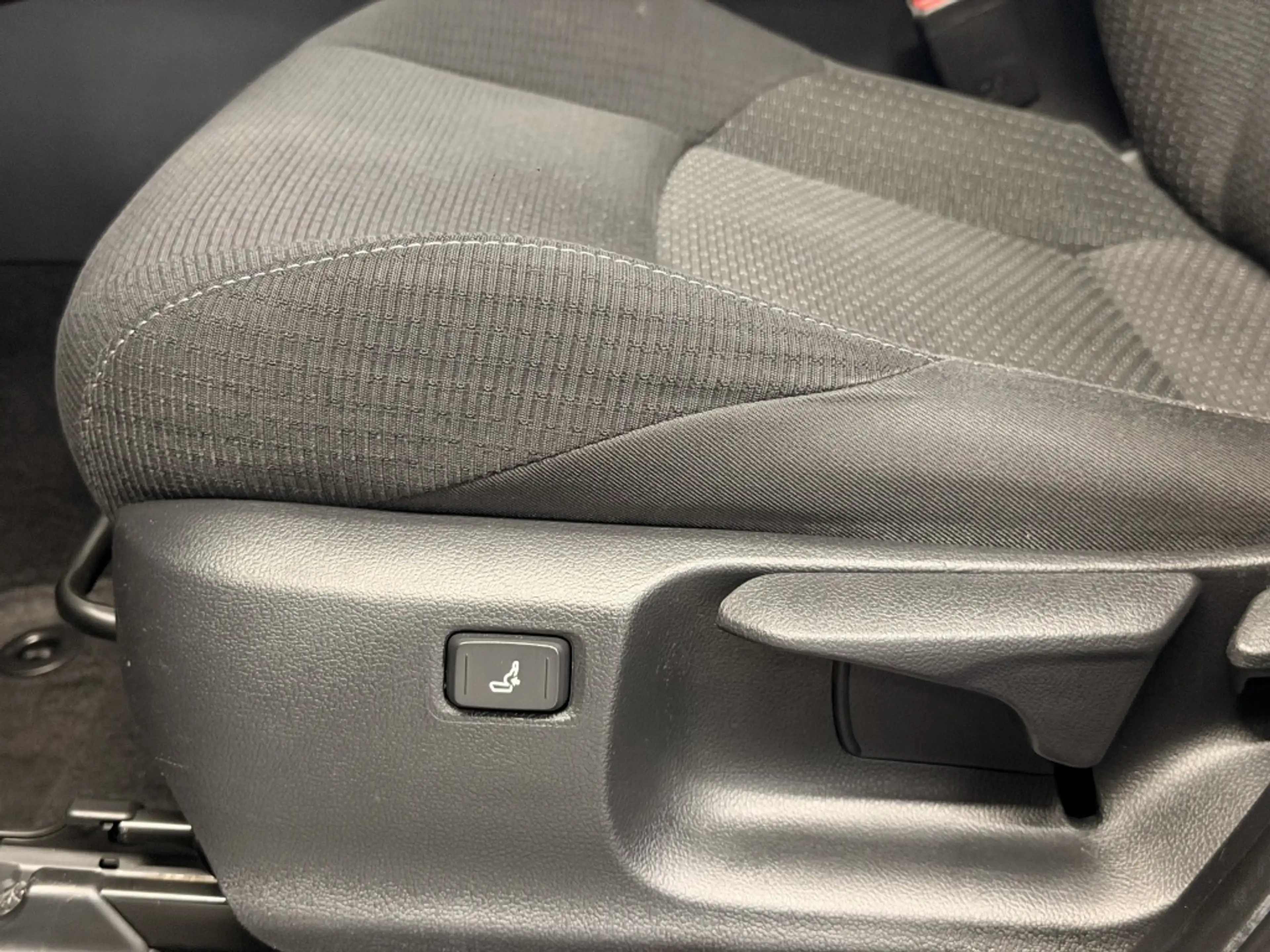 Toyota C-HR 1.8 Hybrid Style — photo 18