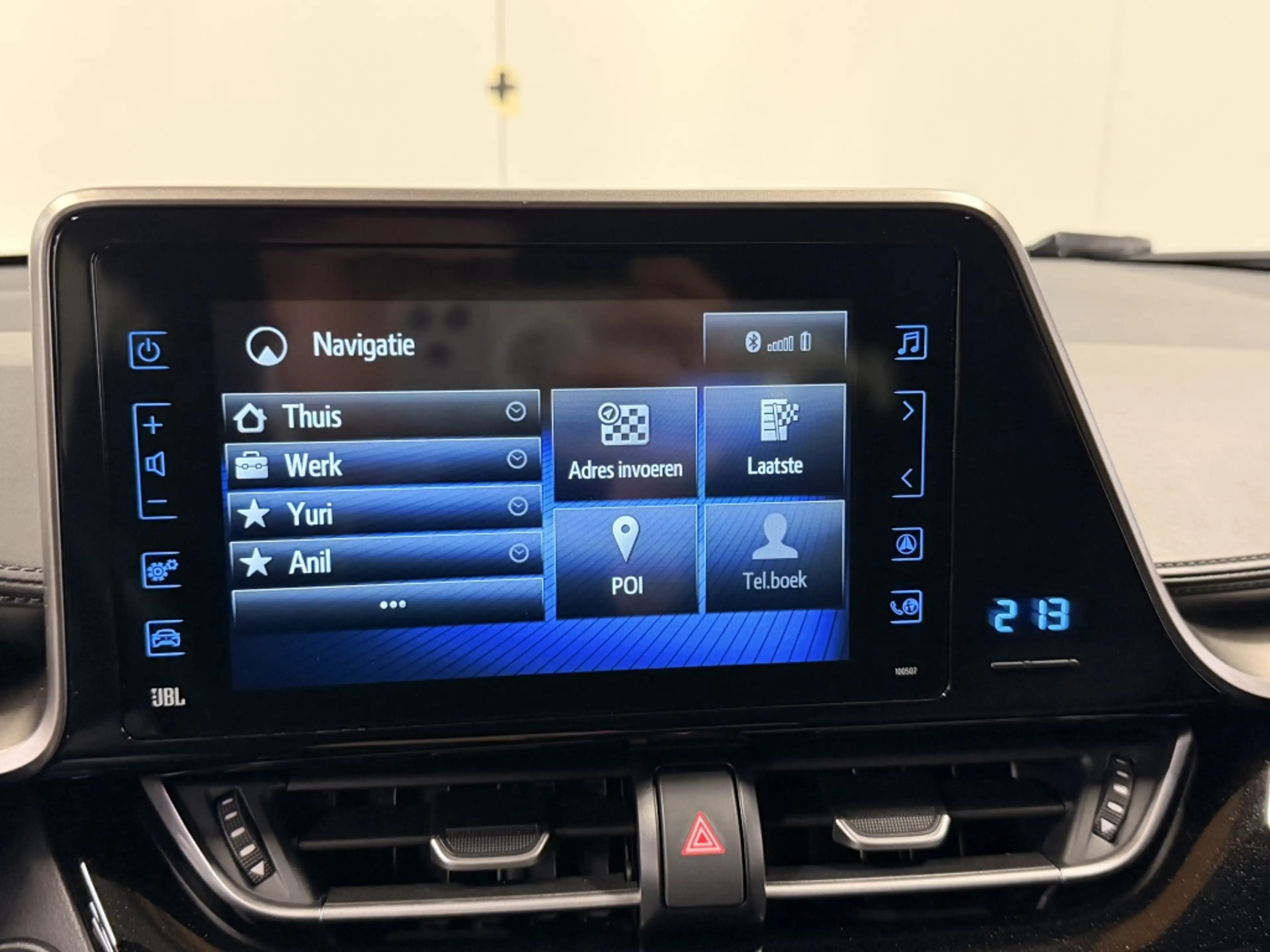 Toyota C-HR 1.8 Hybrid Style — photo 29