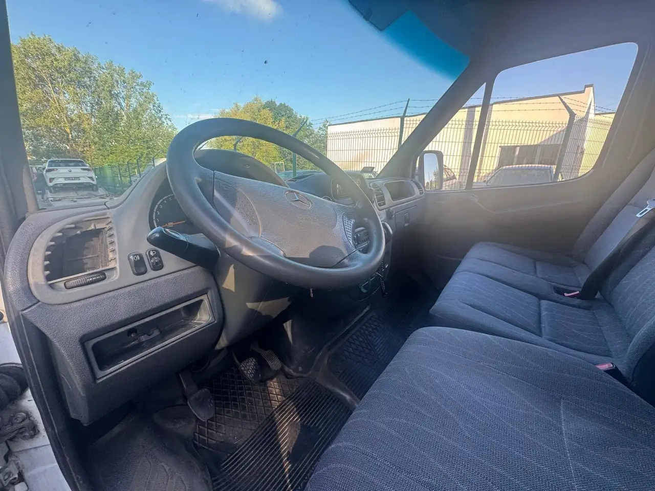 Mercedes-Benz 320, foto 6