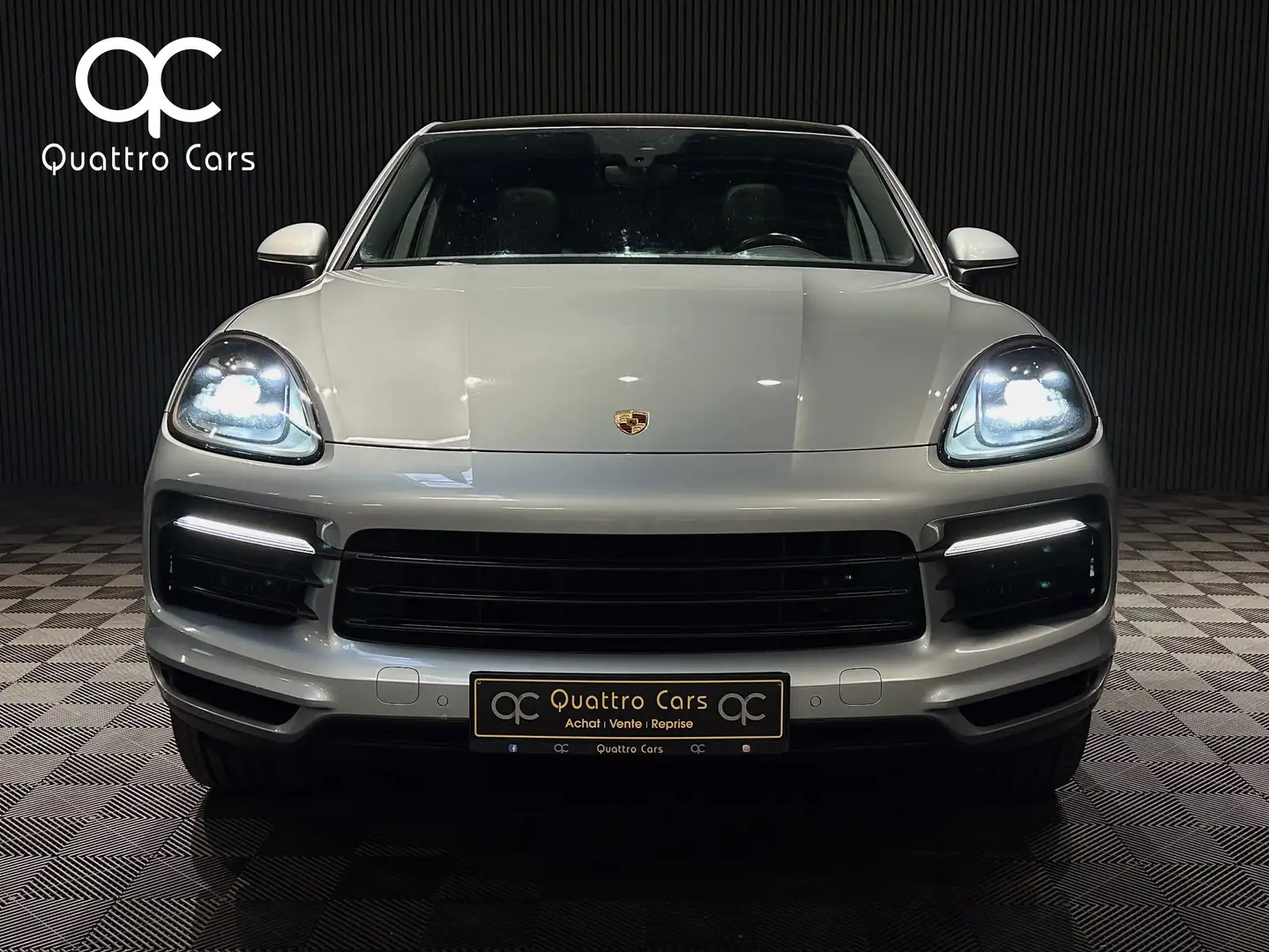 Porsche Cayenne Coupé 3.0 Turbo V6 1er pro Full carnet Porsche Grijs - 2
