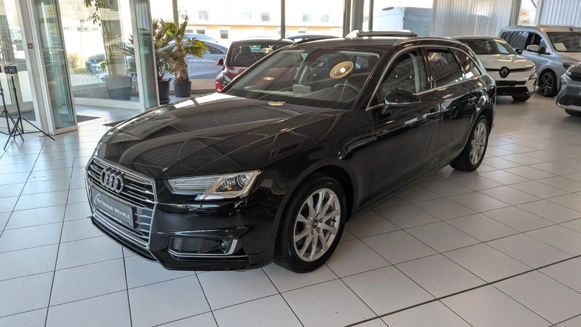 Audi A4 Avant 40 TFSI design *DSG*AHK*Bi-Xenon*ACC* Schwarz - 1