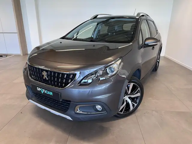 Peugeot 2008 ALLURE 1.2 BENZINE 110 PK MAN 6