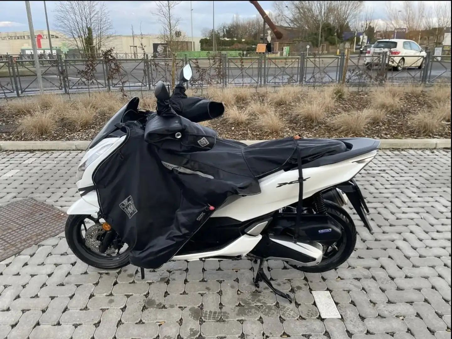 Honda PCX 125 Biały - 2