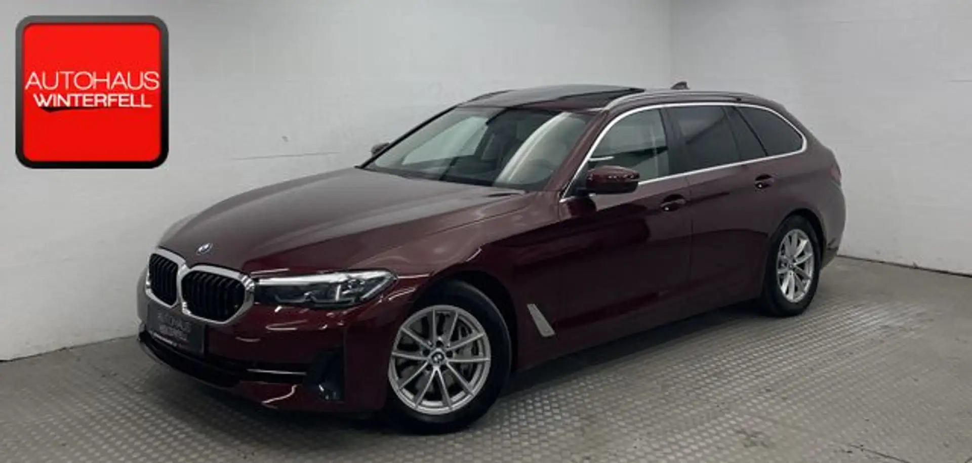 BMW 530 d xDrive Touring INDIVIDUAL+PANO+AHK+MEMO+ Червоний - 1