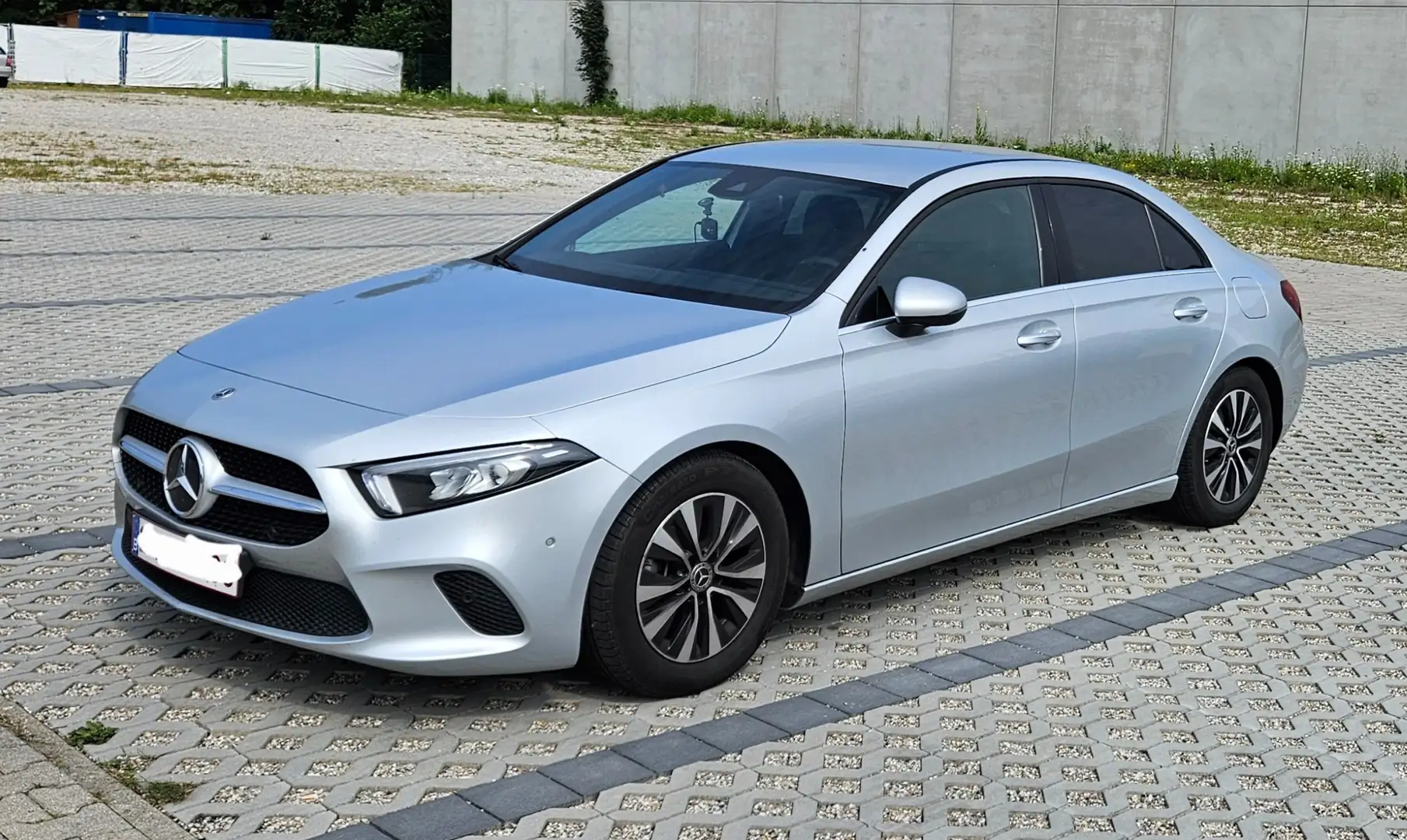 Mercedes-Benz A 180 A 180 Business Line Argent - 1