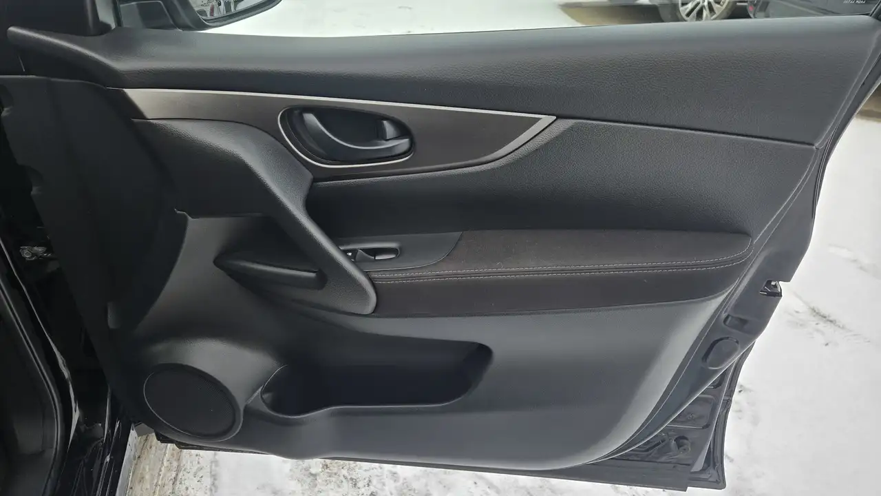 Nissan Qashqai снимка Nissan Qashqai