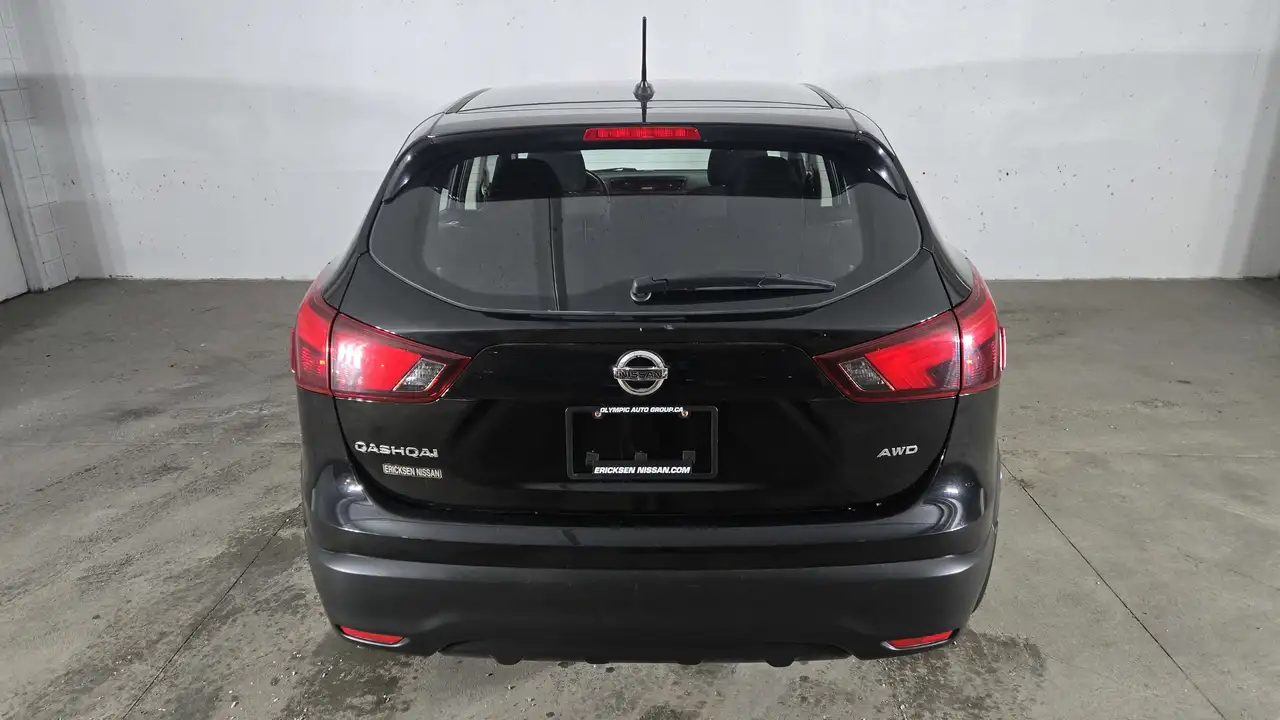 Nissan Qashqai снимка Nissan Qashqai