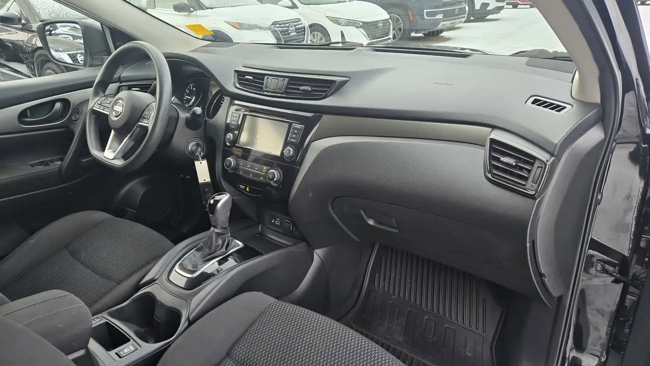 Nissan Qashqai снимка Nissan Qashqai