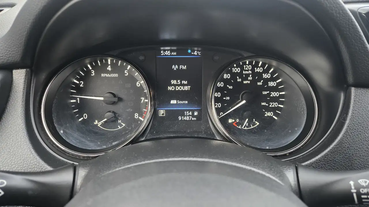 Nissan Qashqai снимка Nissan Qashqai