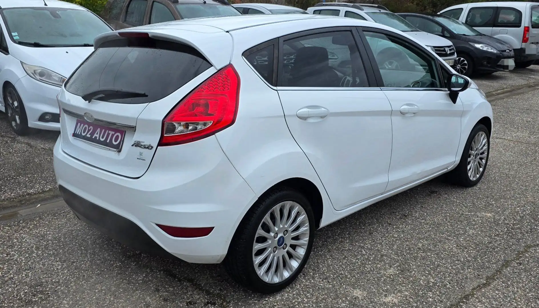 Ford Fiesta 1.4 TDCI 70ch TITANIUM 2012 149.000KMS CLIM REG TEL... Blanc - 2
