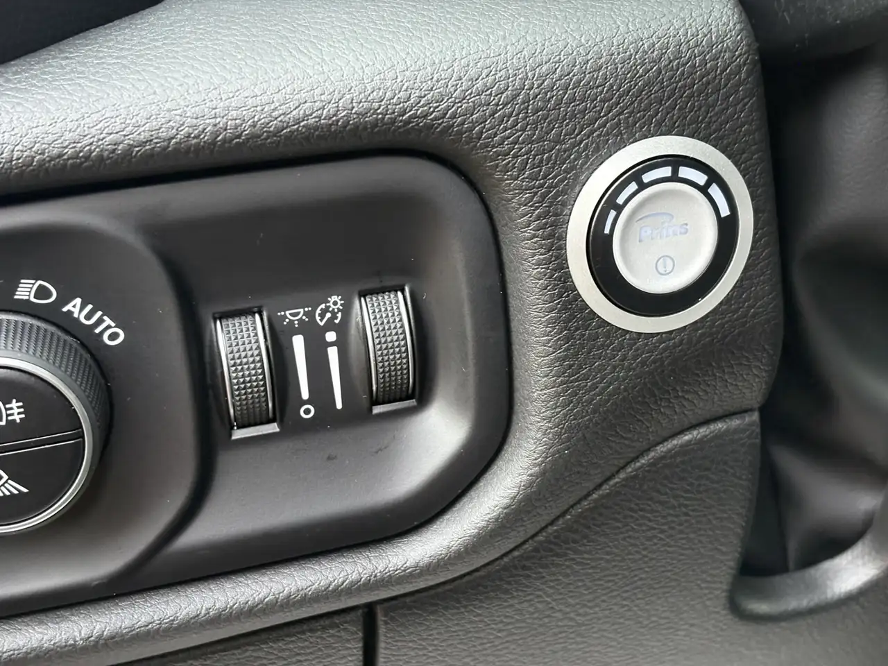 Dodge RAM 2024 — фото 15