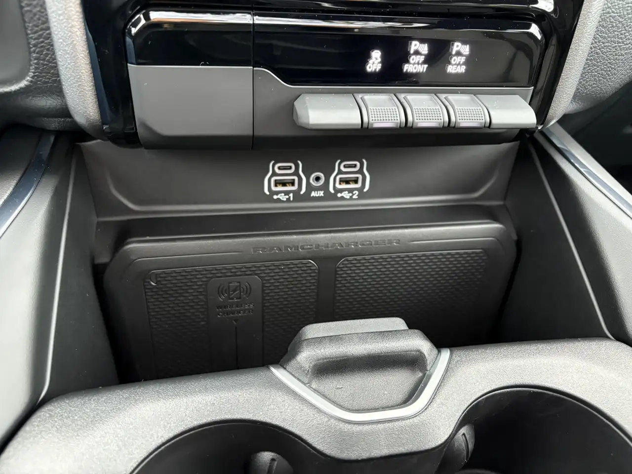 Dodge RAM 2024 — фото 12