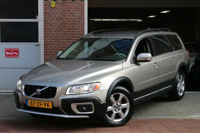 Volvo XC70 3.2 Summum