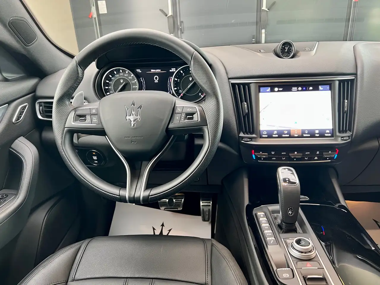 Maserati Levante 2022 — фото 14