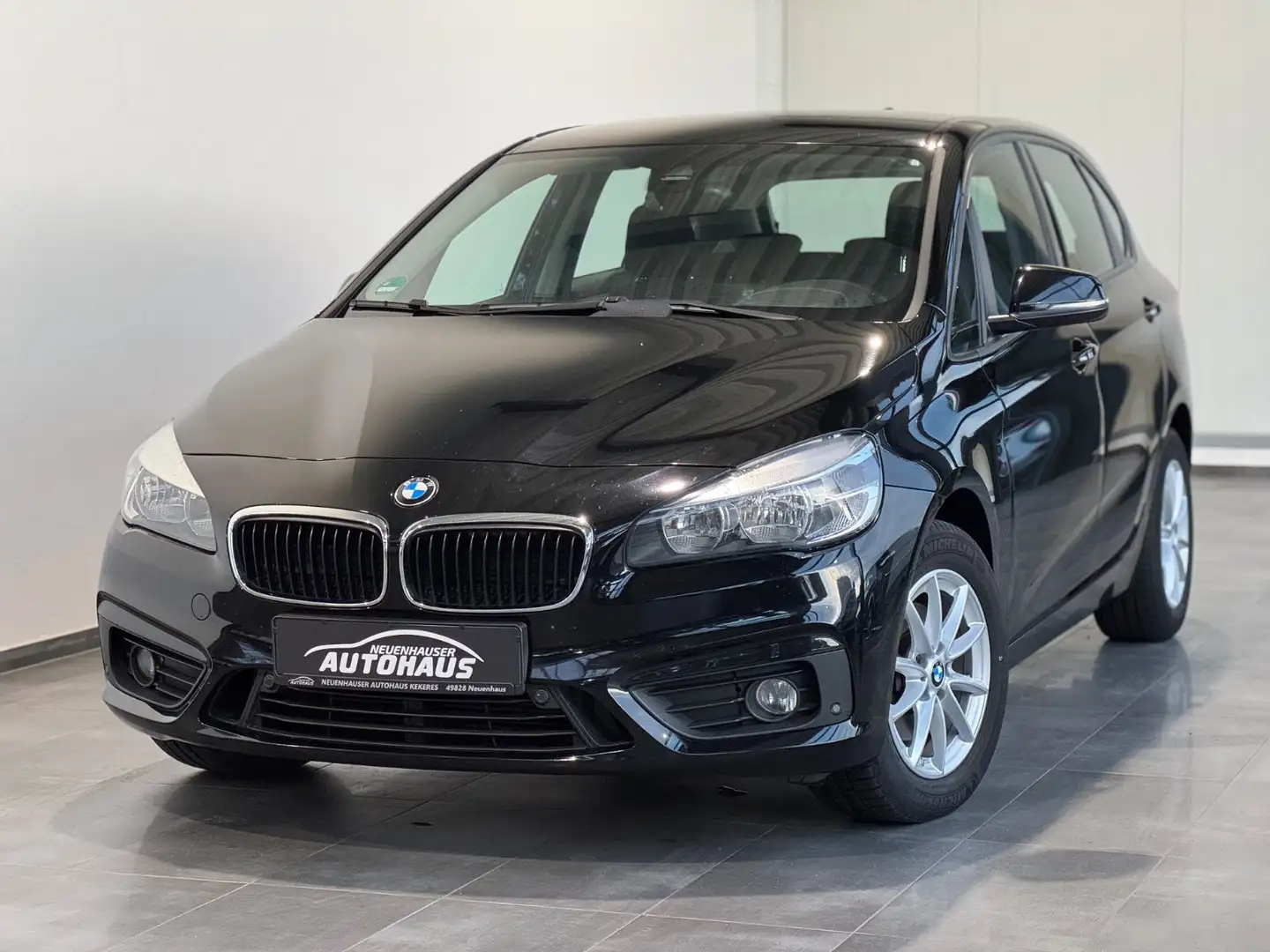 BMW 218 Baureihe 2 Active Tourer 218 d Automatik Nav Negro - 1