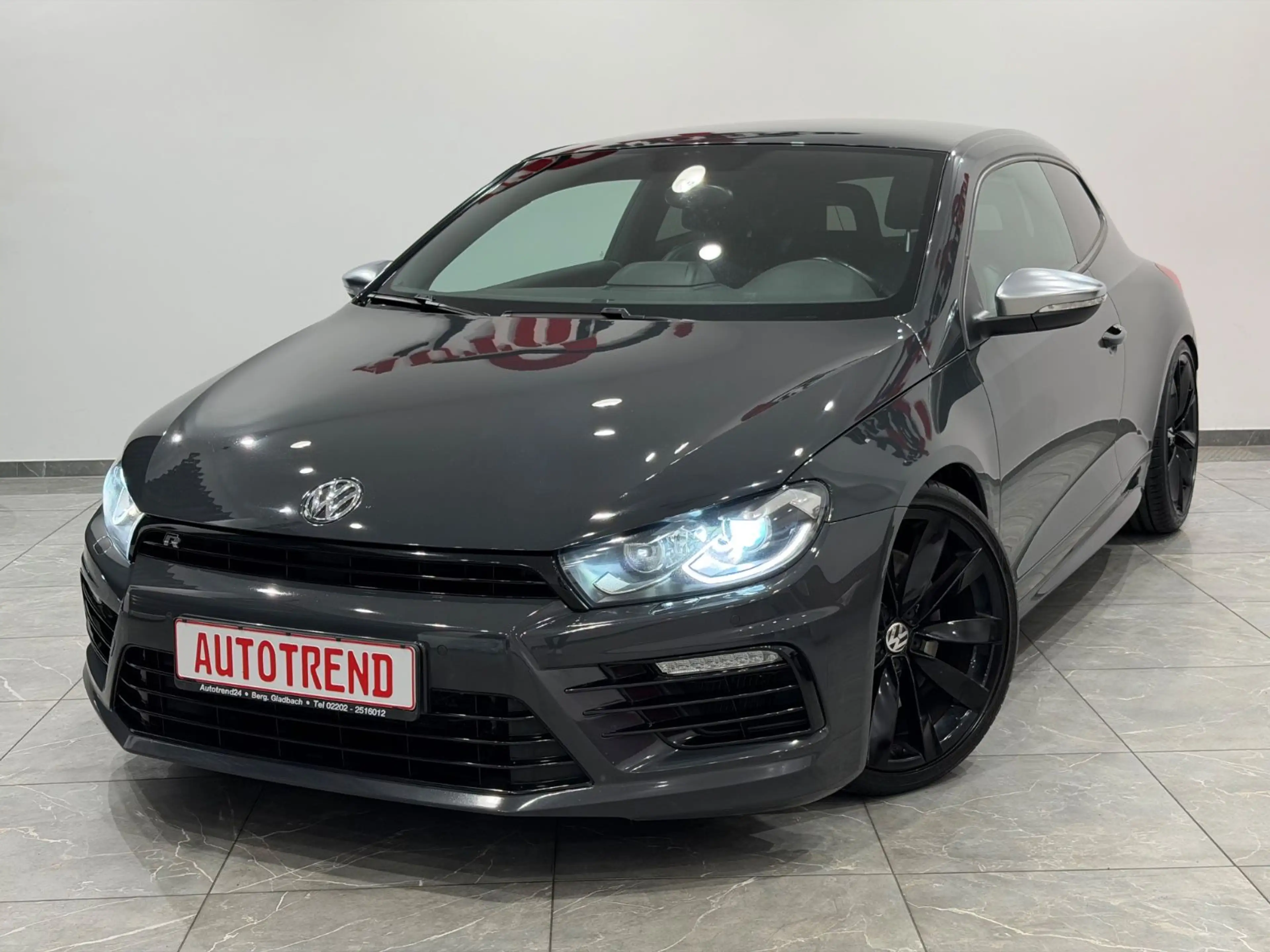 Volkswagen Scirocco R DSG URANOGRAU LEDER+BI-XENON+8xALU — photo 5