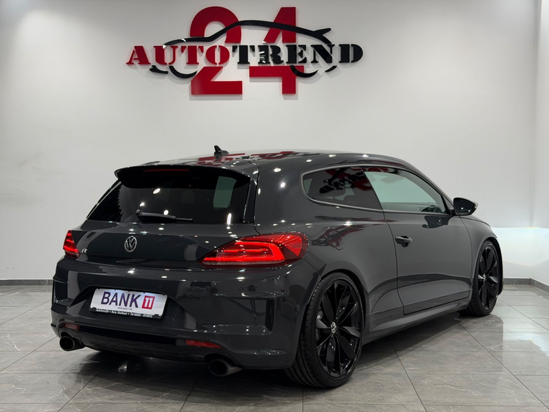 Volkswagen Scirocco R DSG URANOGRAU LEDER+BI-XENON+8xALU — photo 11