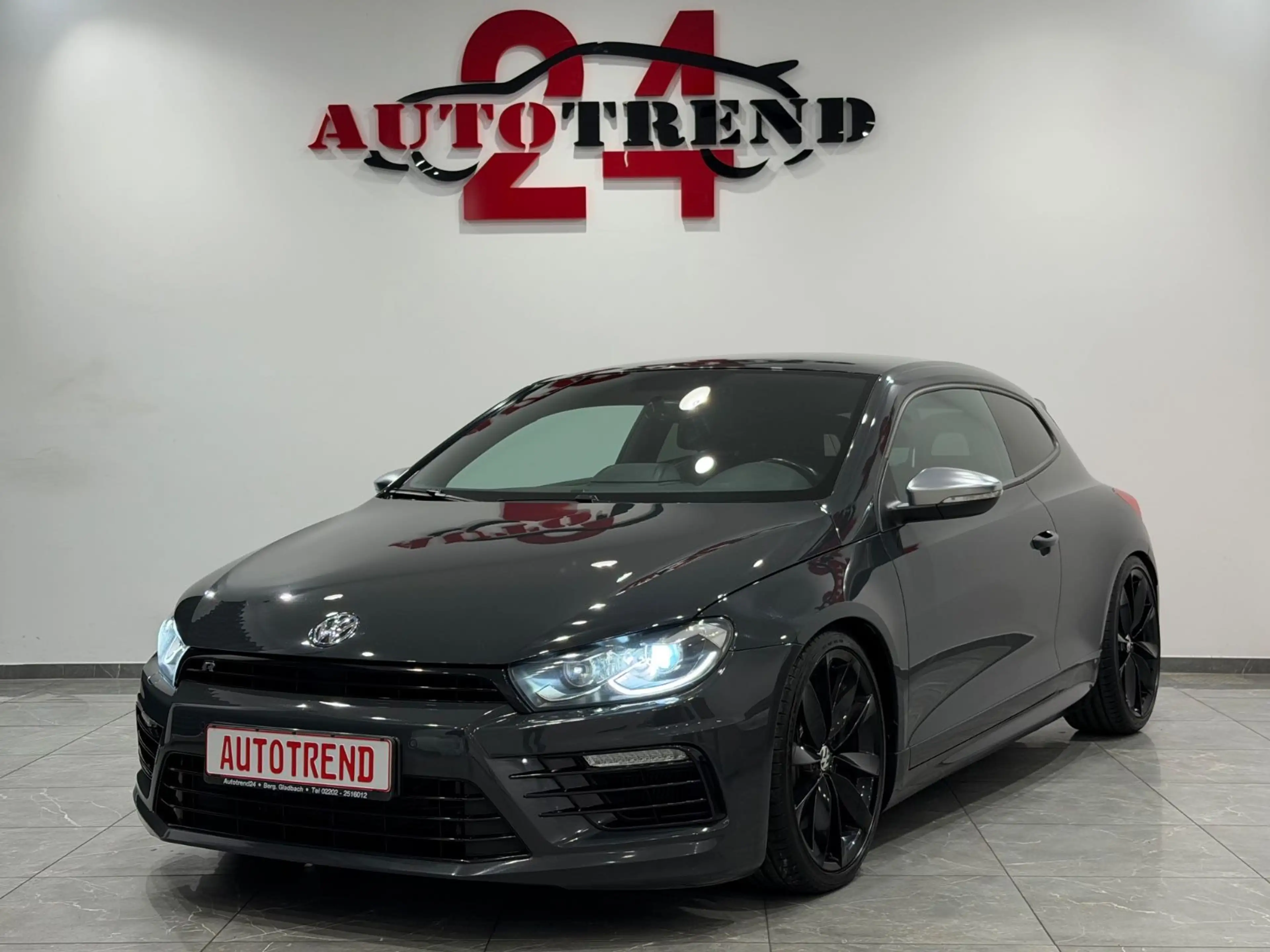 Volkswagen Scirocco R DSG URANOGRAU LEDER+BI-XENON+8xALU — photo 3