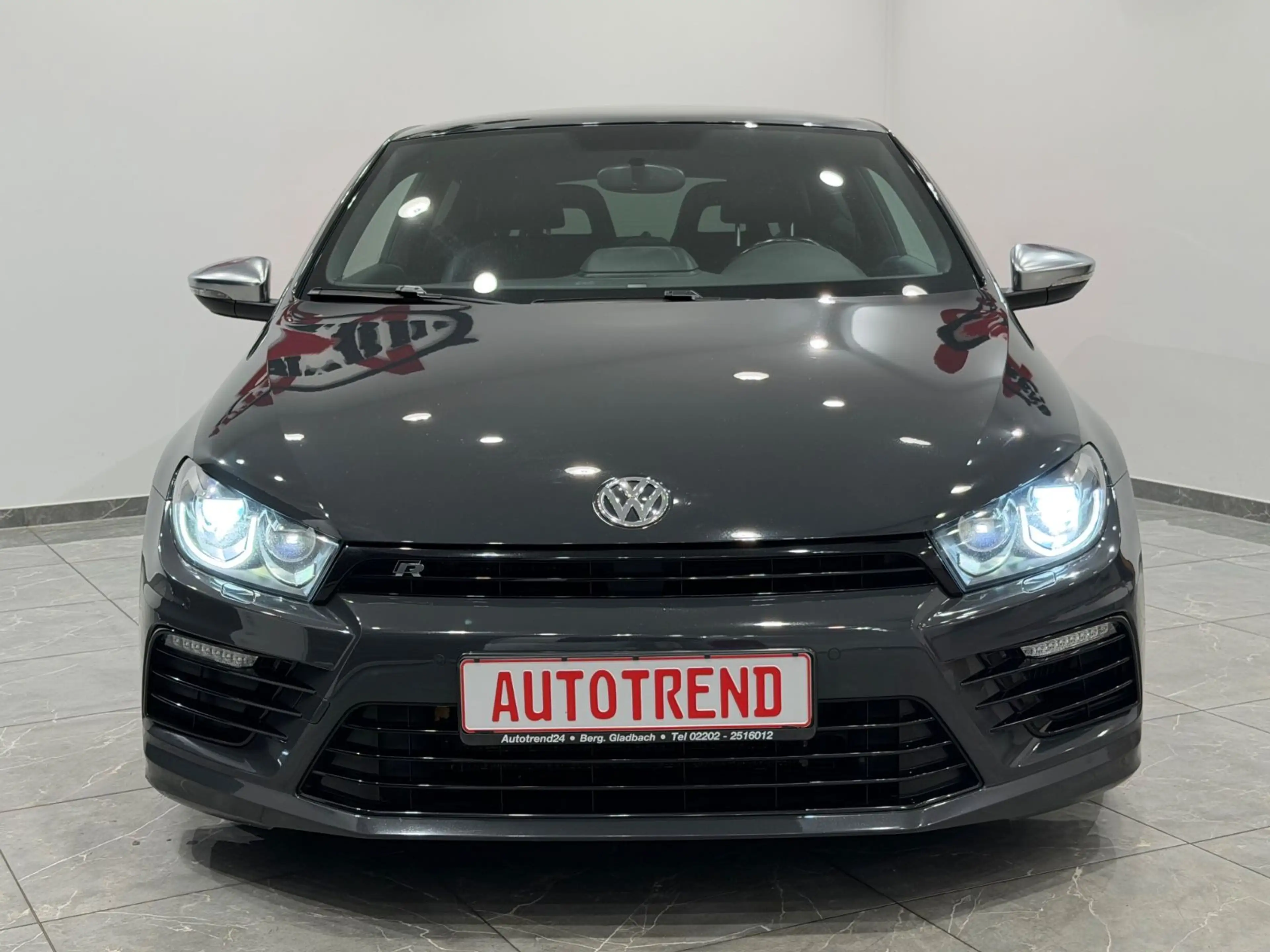 Volkswagen Scirocco R DSG URANOGRAU LEDER+BI-XENON+8xALU — photo 6
