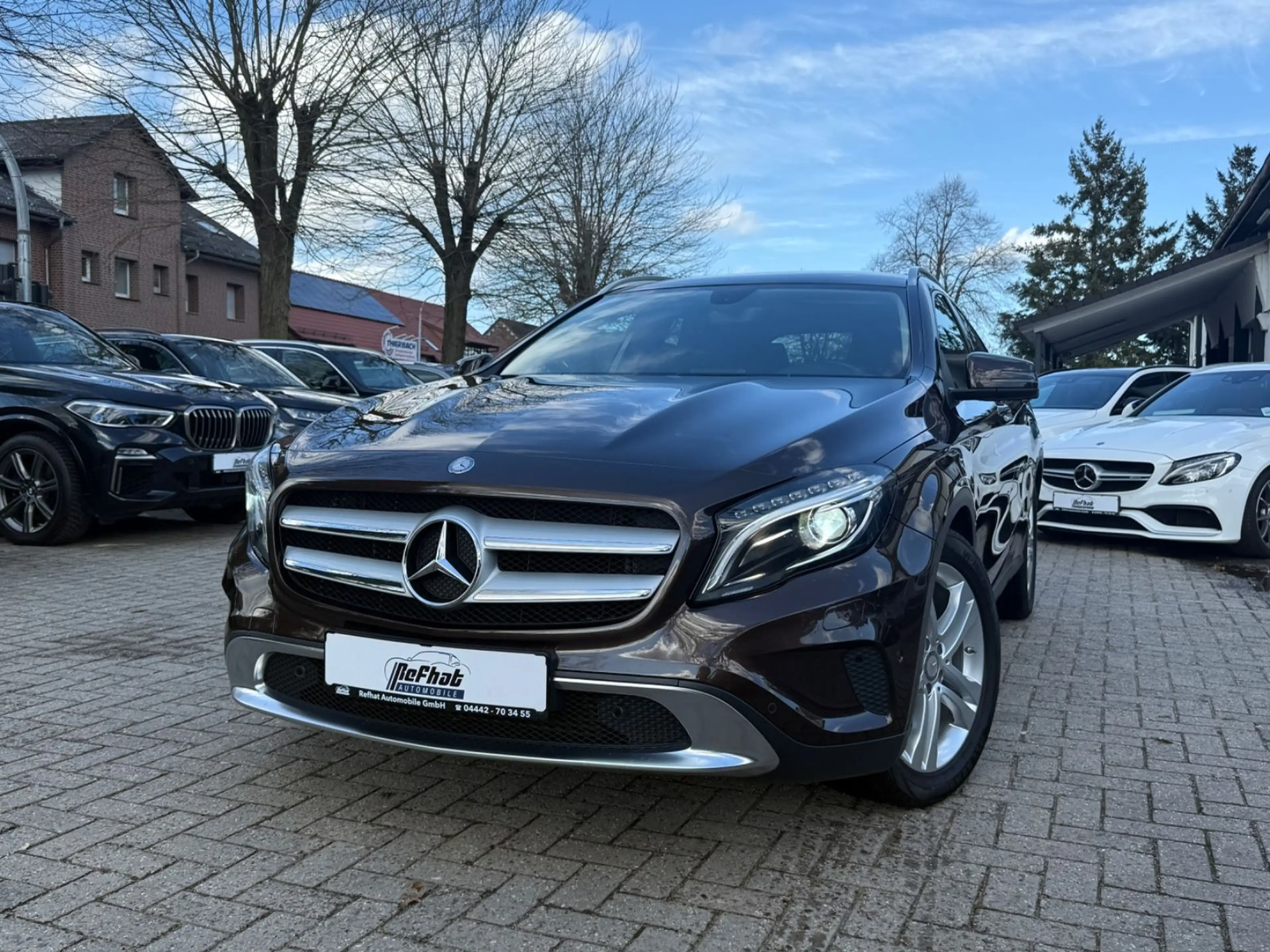 Mercedes-Benz GLA 200 *LED*XENON*SHZ*PDC*NAVI* — photo 2