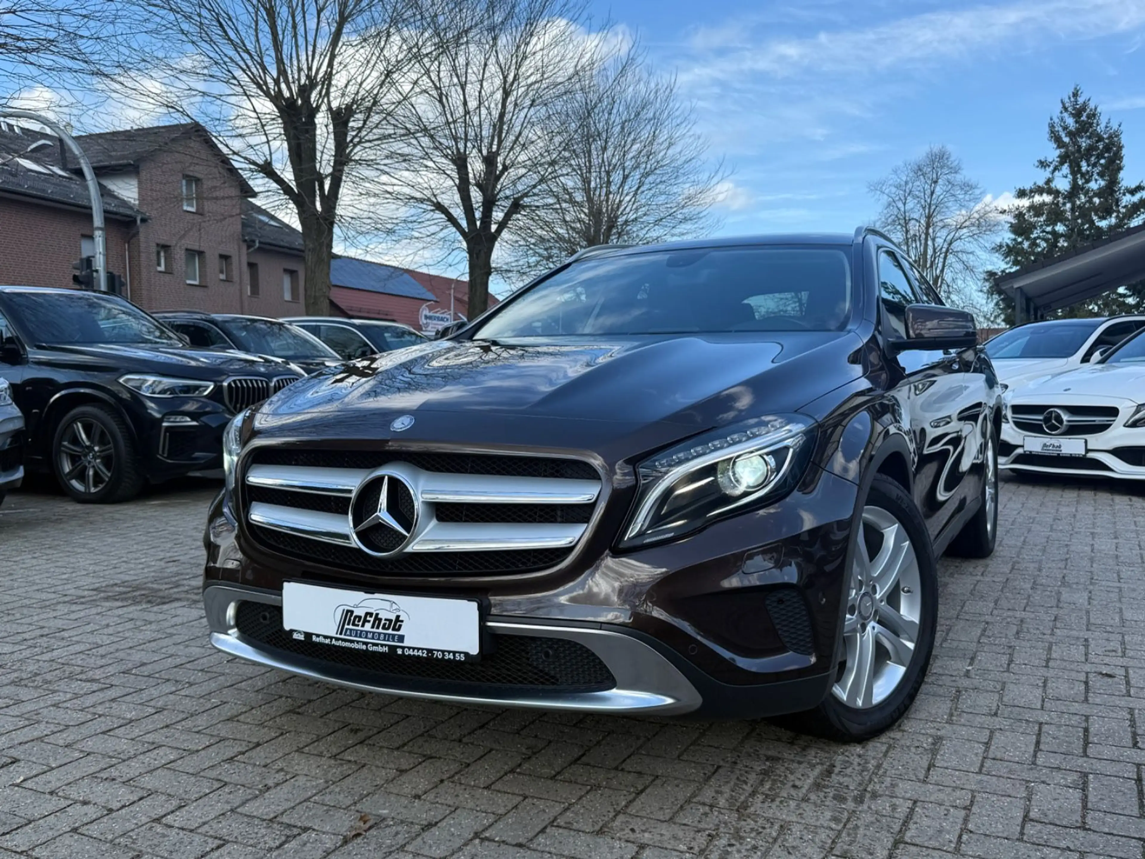 Mercedes-Benz GLA 200 *LED*XENON*SHZ*PDC*NAVI*