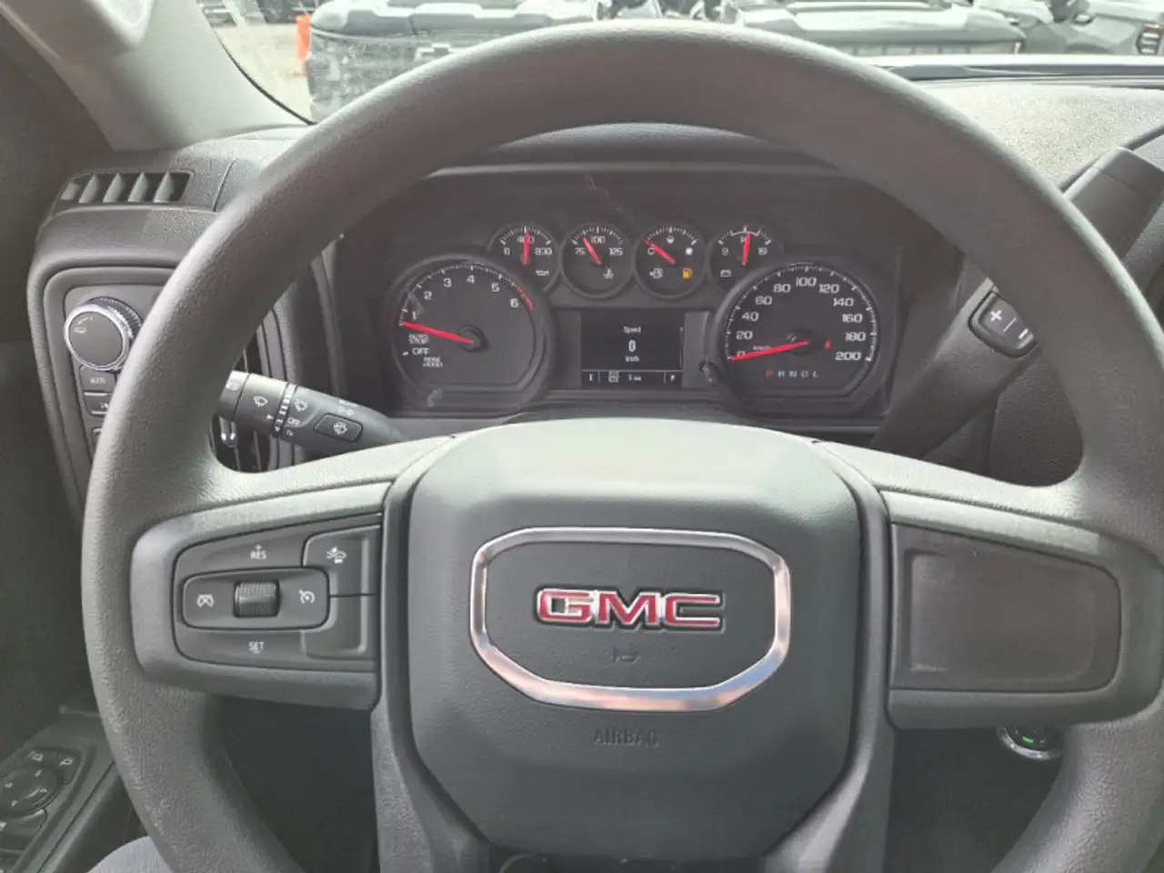 GMC Sierra 1500 снимка GMC Sierra 1500