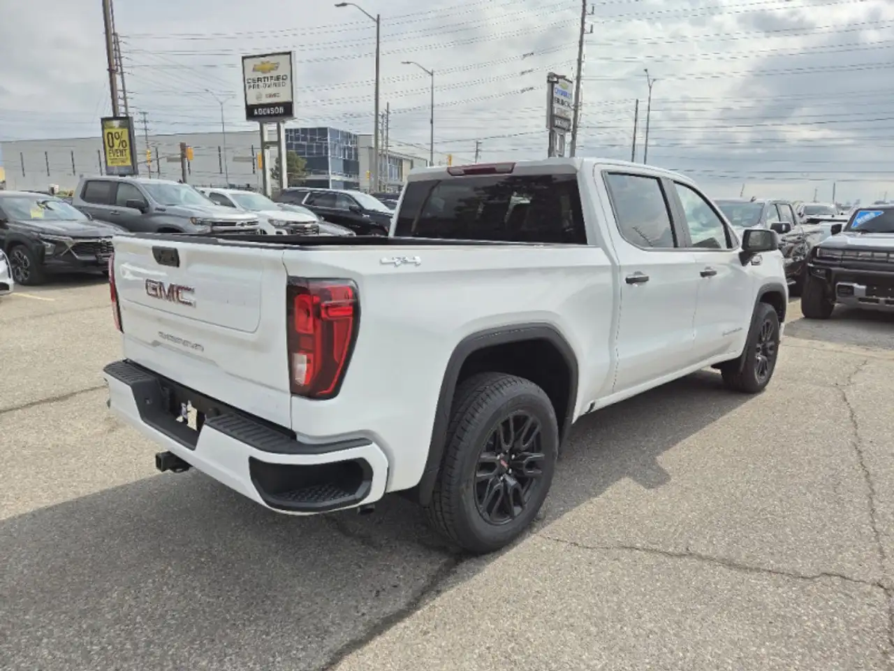 GMC Sierra 1500 снимка GMC Sierra 1500