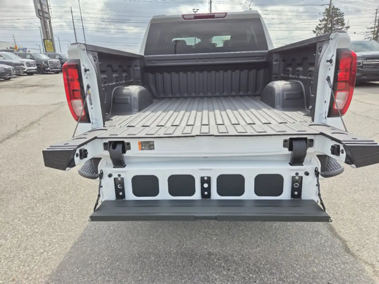 GMC Sierra 1500 снимка GMC Sierra 1500