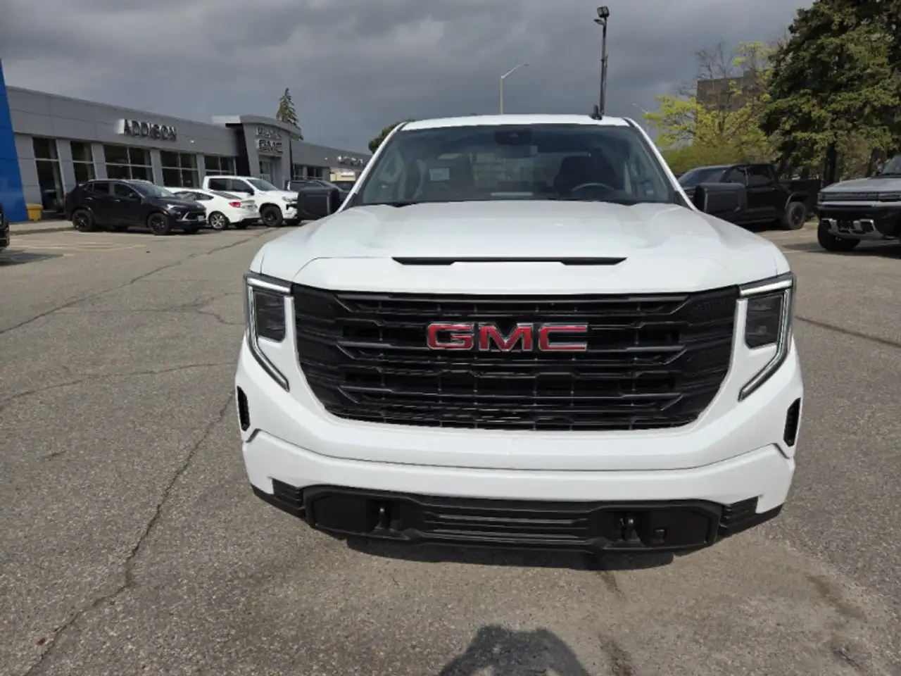 GMC Sierra 1500 снимка GMC Sierra 1500