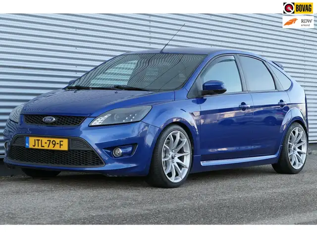 Ford Focus 2.5 ST Youngtimer 225PK 5-cilinder Recaro-seats