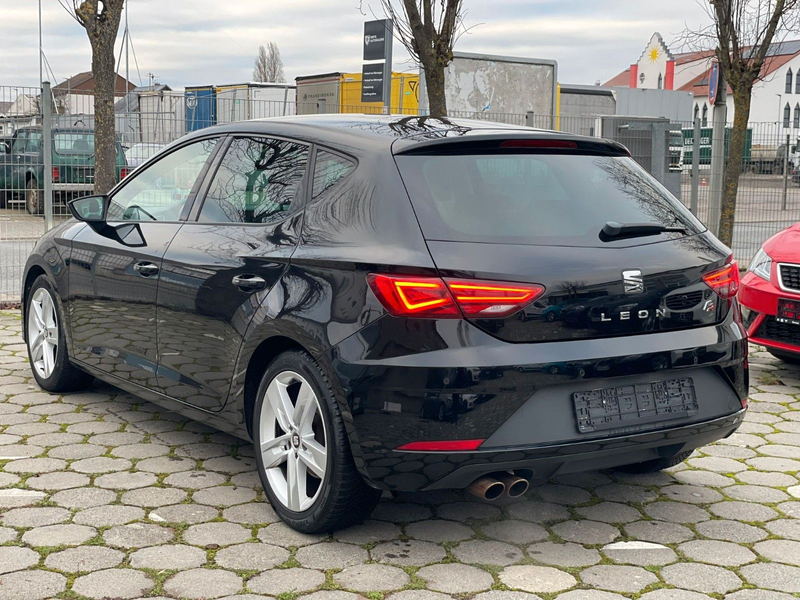SEAT Leon 1.8 FR Automatik Navi Leder LED 2.Hand — photo 5