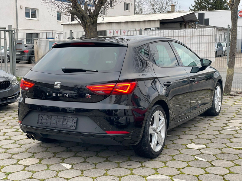 SEAT Leon 1.8 FR Automatik Navi Leder LED 2.Hand — photo 4