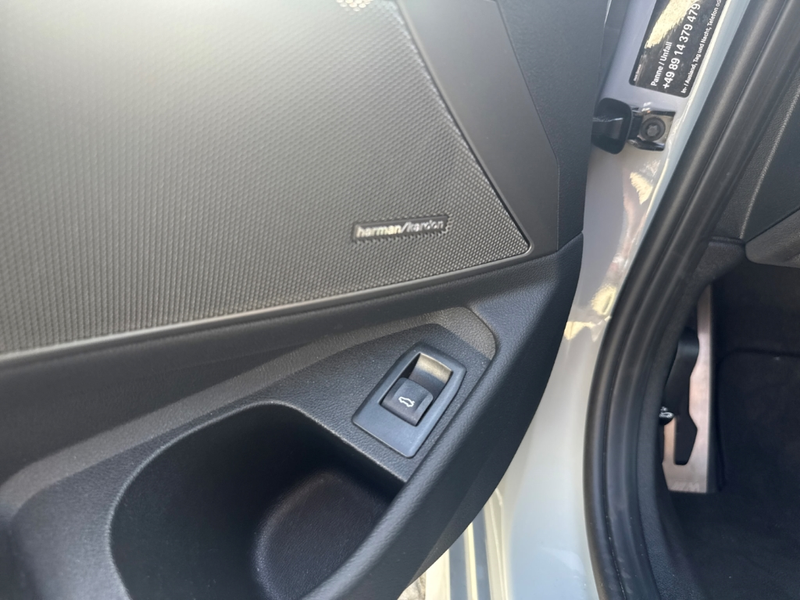 BMW 340 xDrive Driv. Prof. M-Sport Pro HUD — photo 13