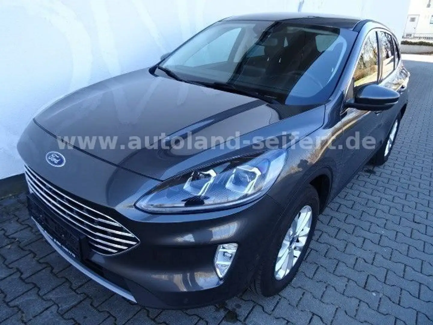 Ford Kuga 2,0 EB 4x4-AWD/Titanim X/Aut./Navi/LED/CAM Grijs - 1