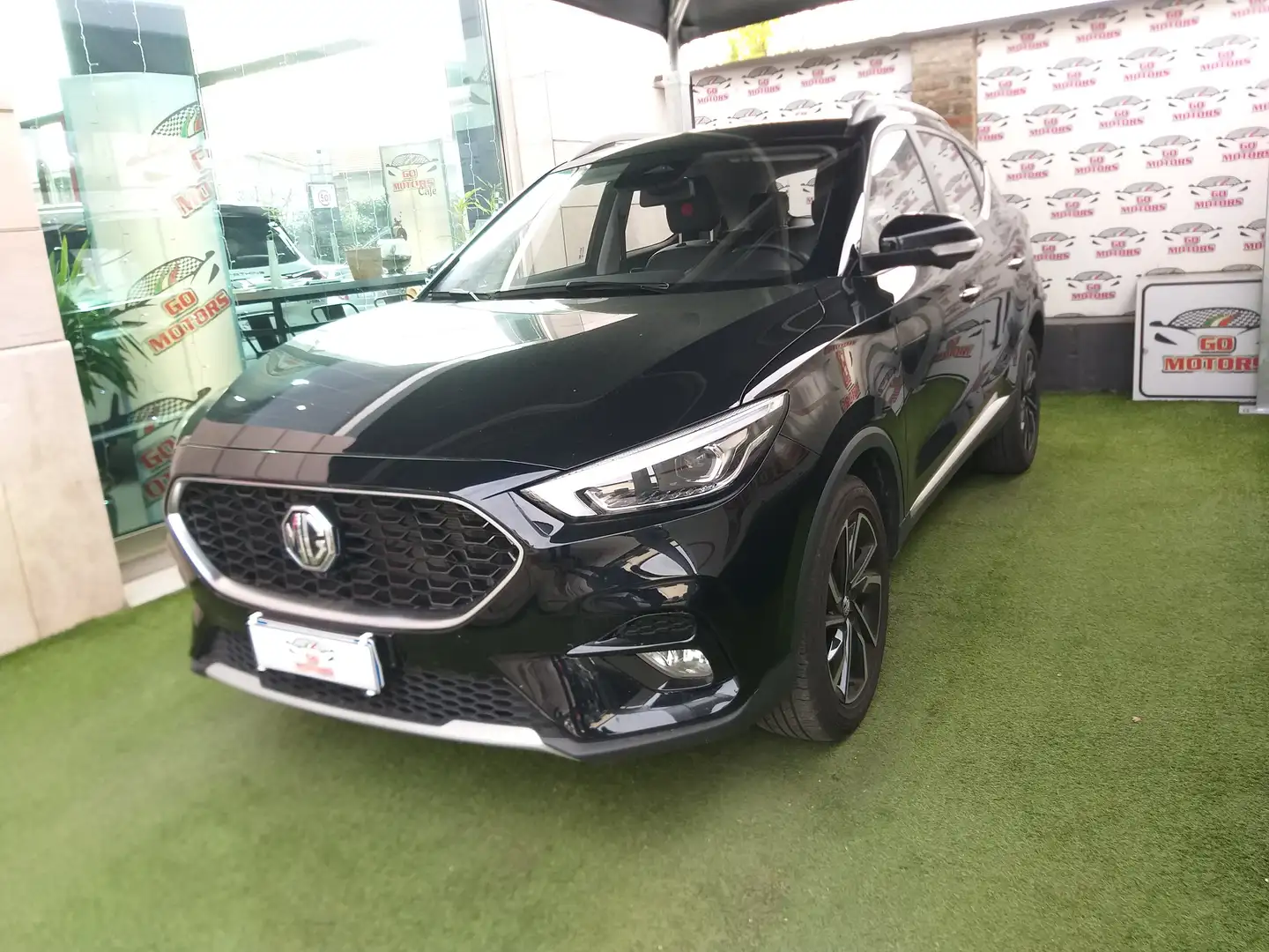 MG ZS 2024 1.5 IVA ESPOSTA Schwarz - 1