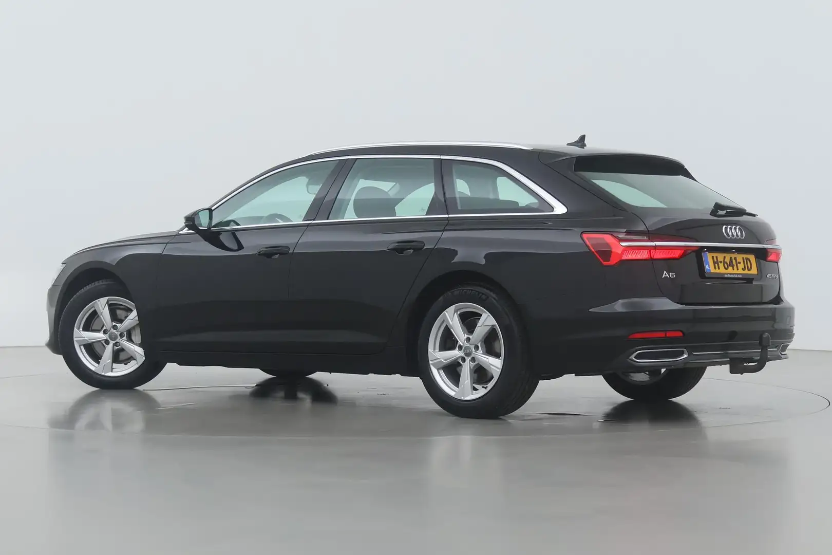 Audi A6 Avant 45 TFSI Design Pro Line Plus | Trekhaak | St Zwart - 2